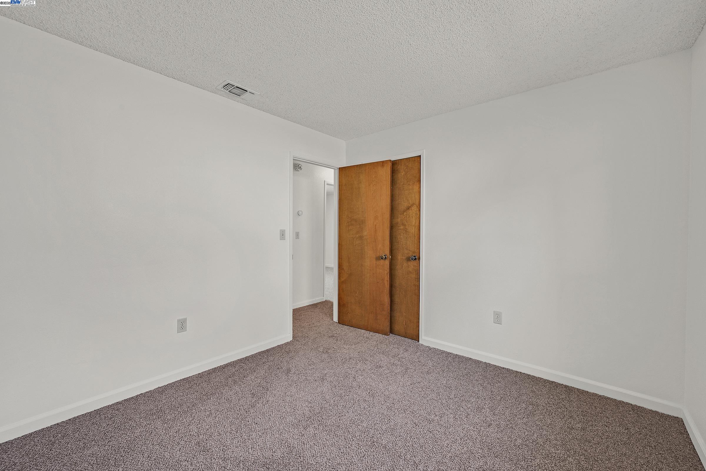 Detail Gallery Image 11 of 30 For 1033 Parkside Ave, Manteca,  CA 95336 - 3 Beds | 1/1 Baths