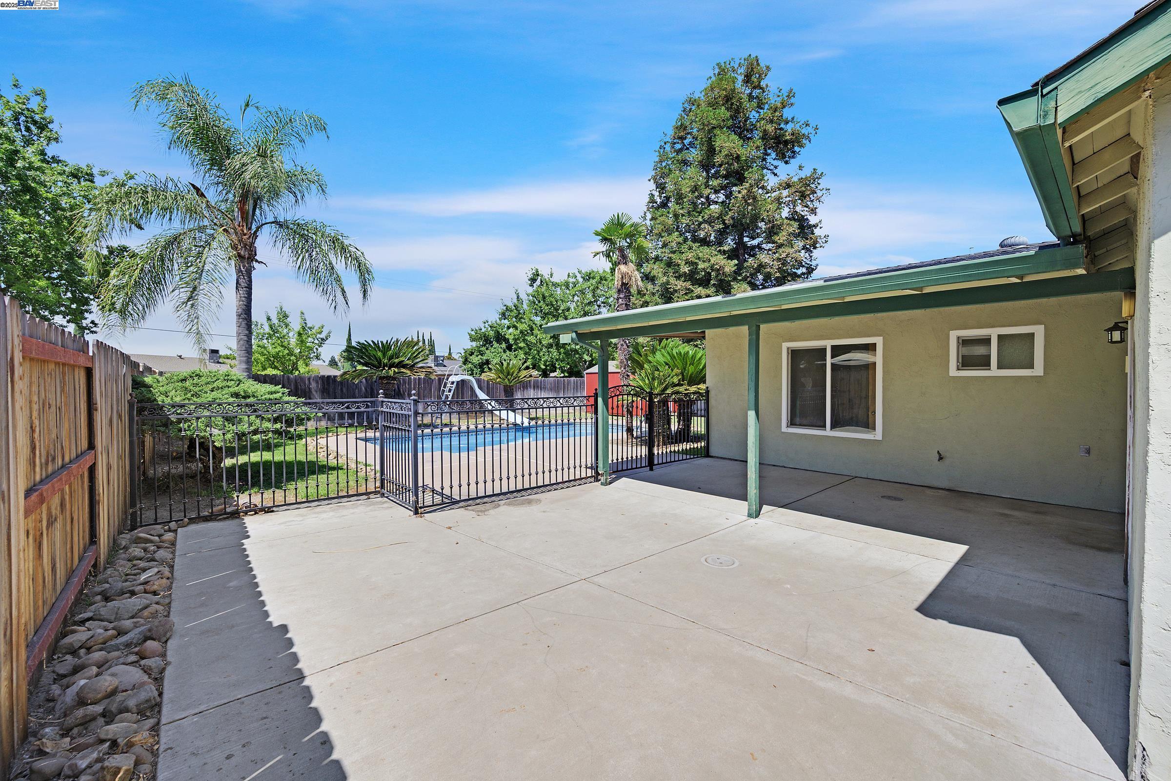 Detail Gallery Image 18 of 30 For 1033 Parkside Ave, Manteca,  CA 95336 - 3 Beds | 1/1 Baths