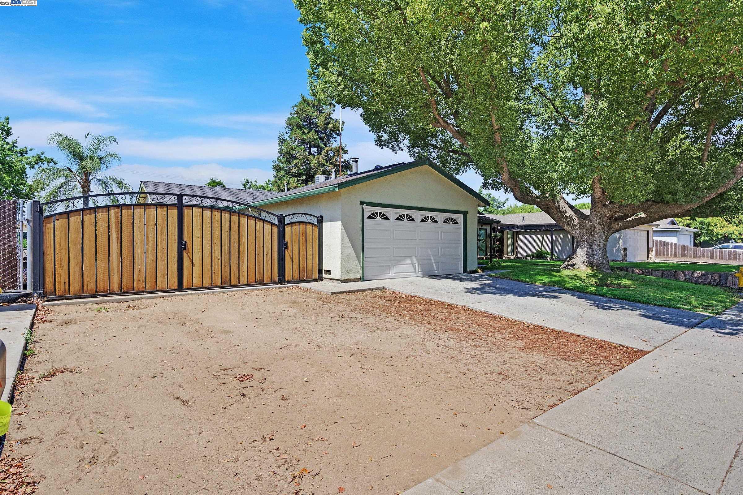Detail Gallery Image 24 of 30 For 1033 Parkside Ave, Manteca,  CA 95336 - 3 Beds | 1/1 Baths
