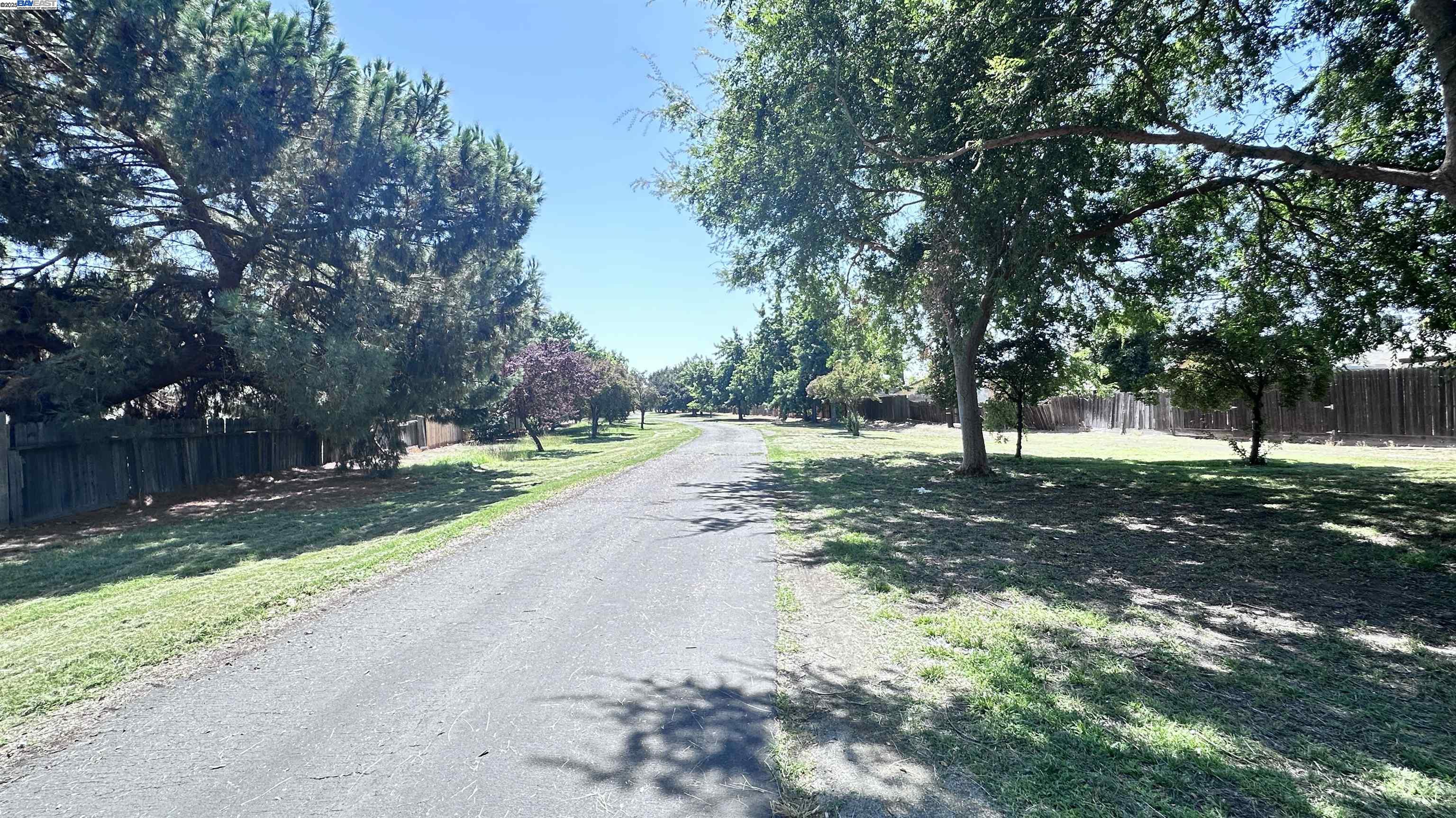 Detail Gallery Image 29 of 30 For 1033 Parkside Ave, Manteca,  CA 95336 - 3 Beds | 1/1 Baths