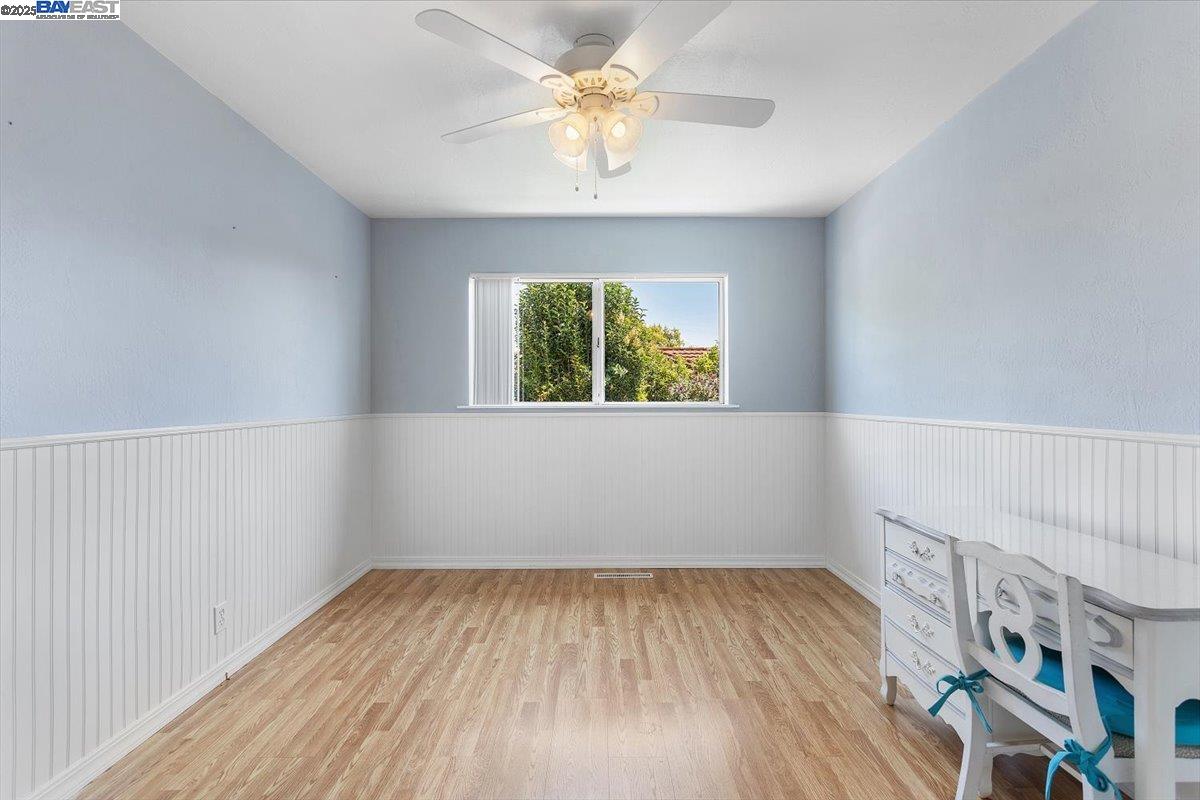 Detail Gallery Image 25 of 45 For 19306 Vaughn Ave, Castro Valley,  CA 94546 - 3 Beds | 2 Baths