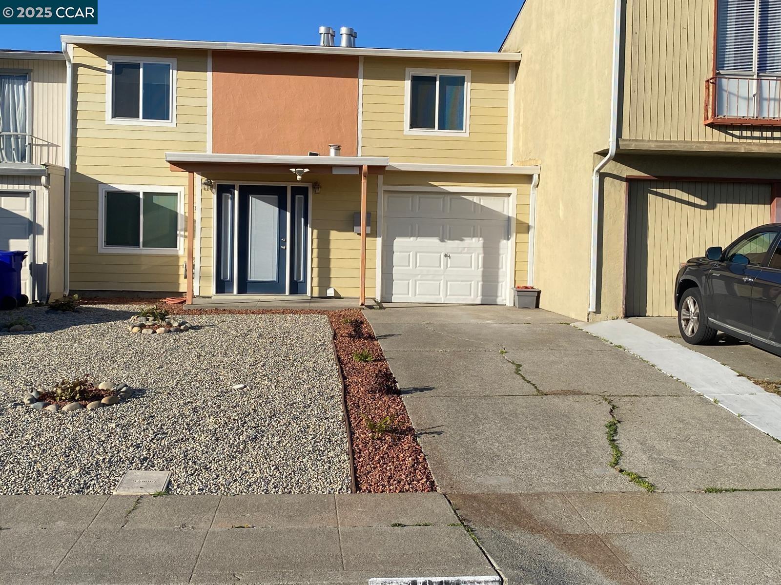 Detail Gallery Image 1 of 16 For 4301 Taft Ave, Richmond,  CA 94804-3491 - 4 Beds | 1/1 Baths