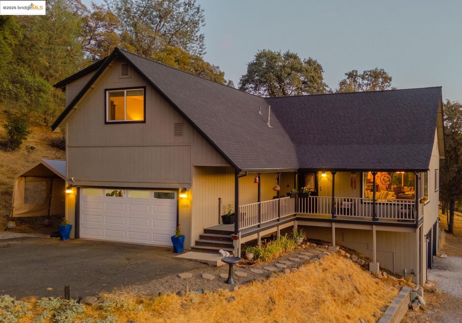 Detail Gallery Image 1 of 49 For 13225 Armistead Cir, Sonora,  CA 95370 - 3 Beds | 2/1 Baths