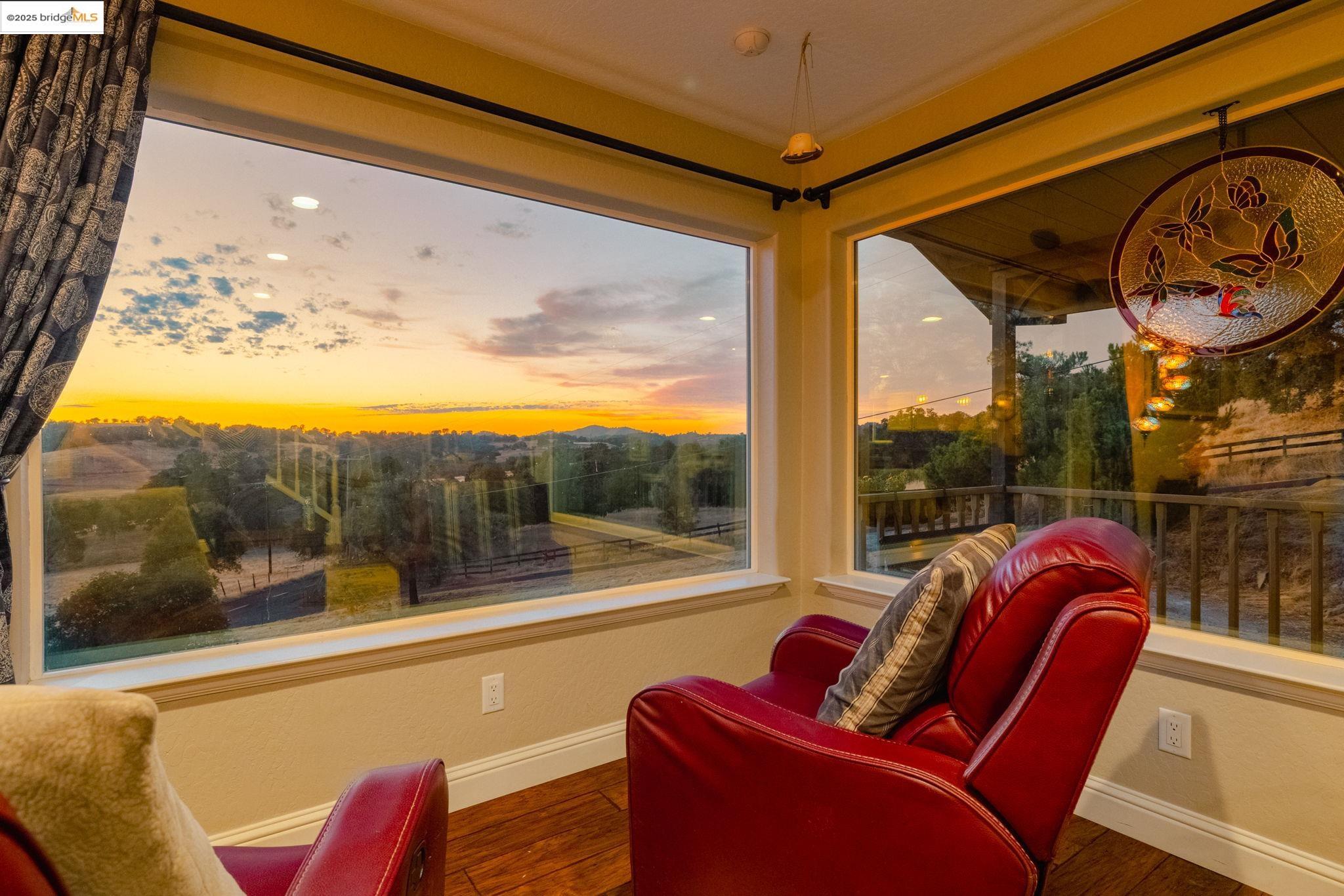 Detail Gallery Image 7 of 49 For 13225 Armistead Cir, Sonora,  CA 95370 - 3 Beds | 2/1 Baths