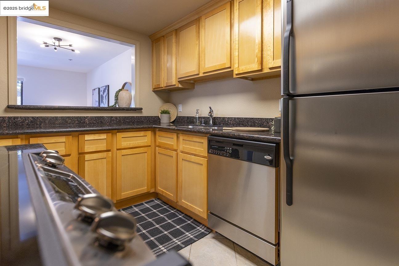 Detail Gallery Image 16 of 40 For 1839 15th St Apt 158,  San Francisco,  CA 94103 - 0 Beds | 1 Baths