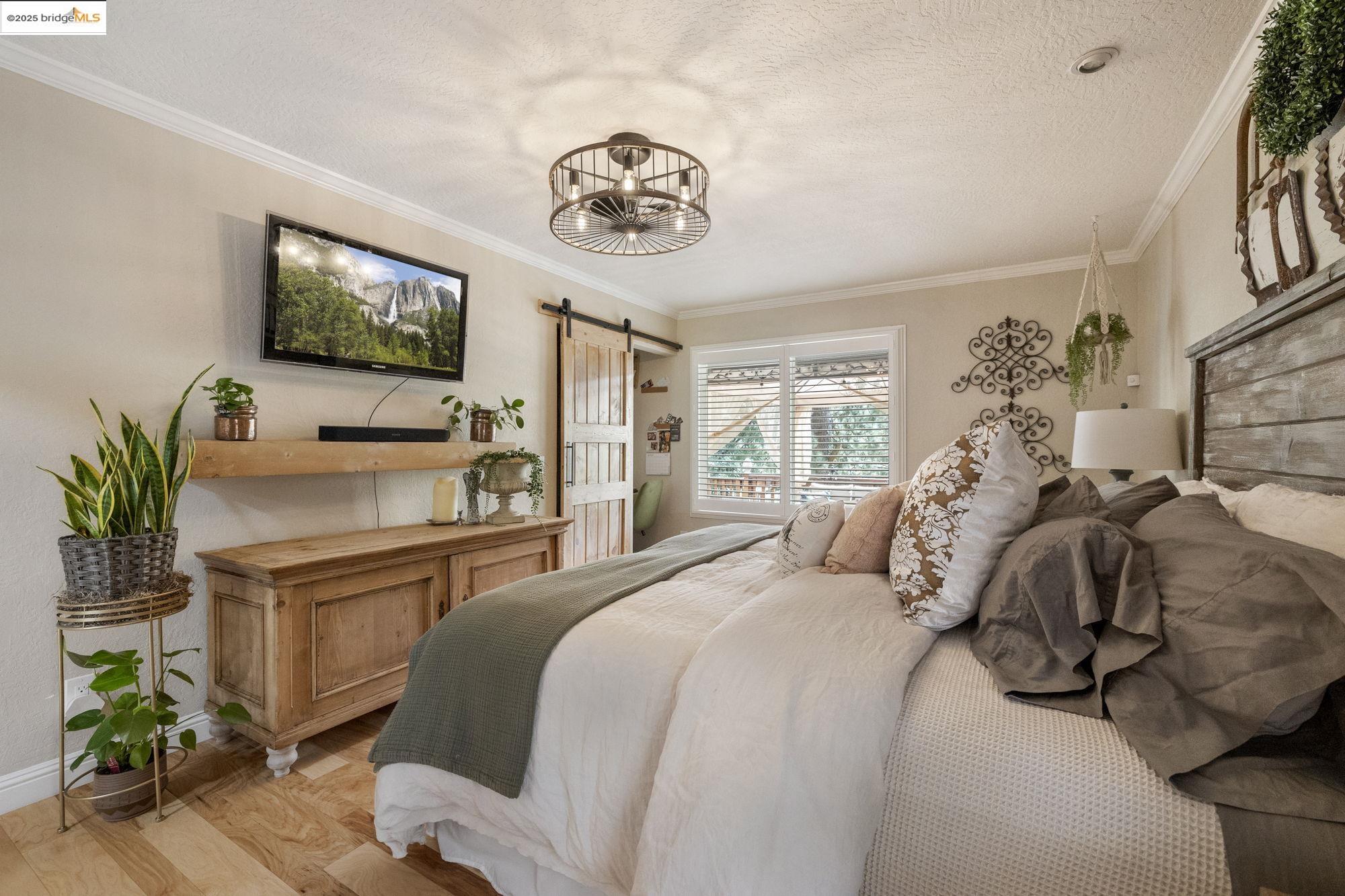 Detail Gallery Image 5 of 60 For 20581 Gerber Rd, Tuolumne,  CA 95379 - 3 Beds | 2 Baths