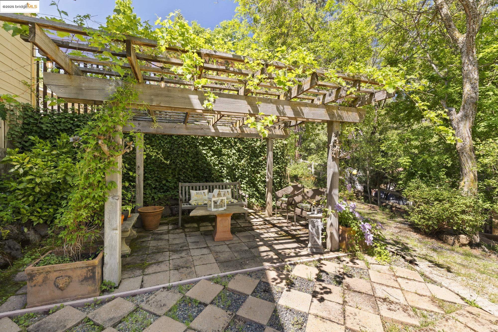 Detail Gallery Image 42 of 60 For 20581 Gerber Rd, Tuolumne,  CA 95379 - 3 Beds | 2 Baths