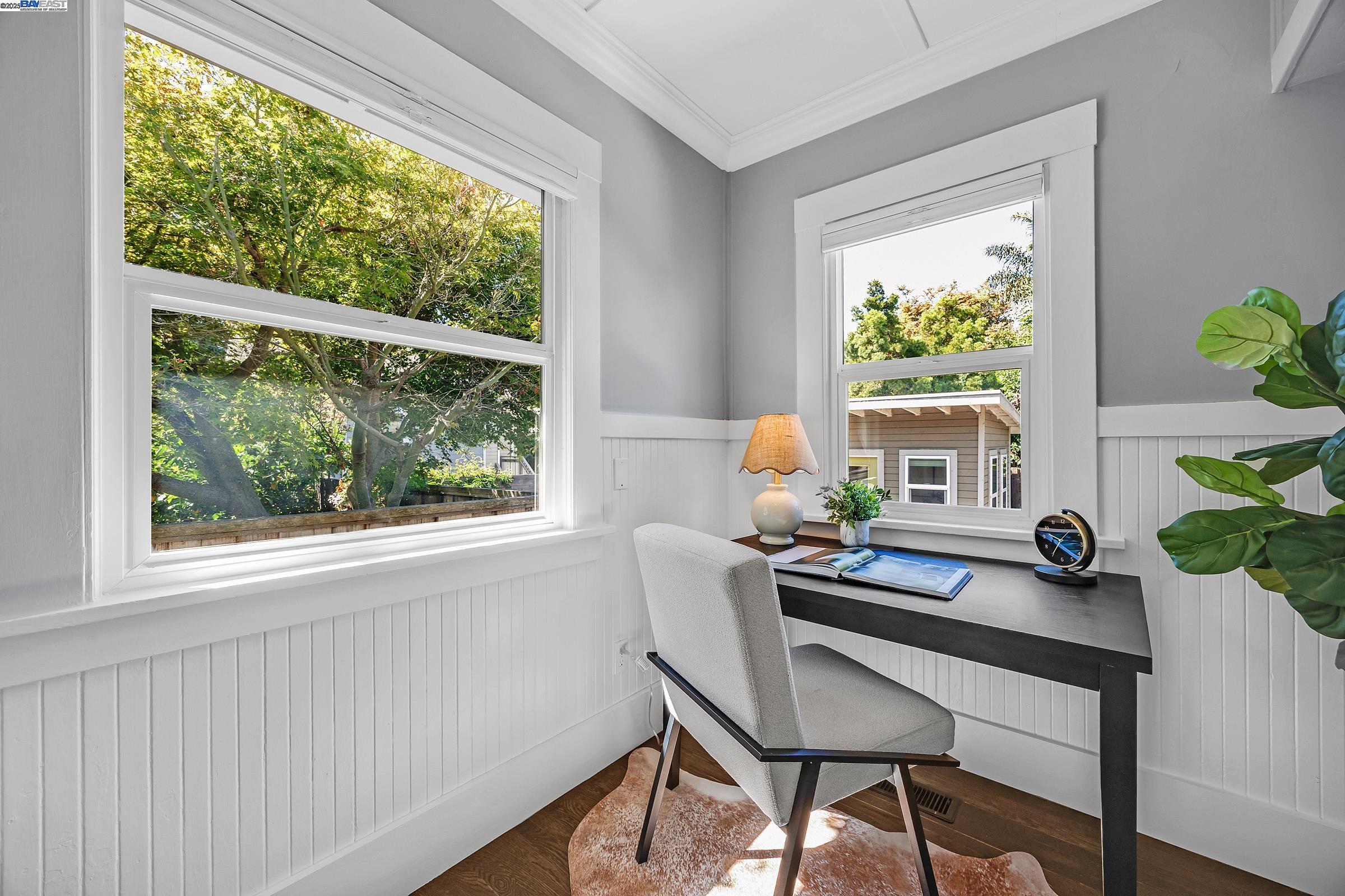 Detail Gallery Image 21 of 33 For 2230 Sacramento St, Berkeley,  CA 94702 - 3 Beds | 1 Baths