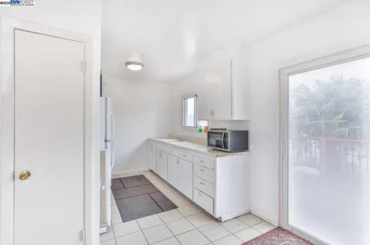 Detail Gallery Image 22 of 43 For 917 Mills Ave, San Bruno,  CA 94066-3179 - – Beds | – Baths