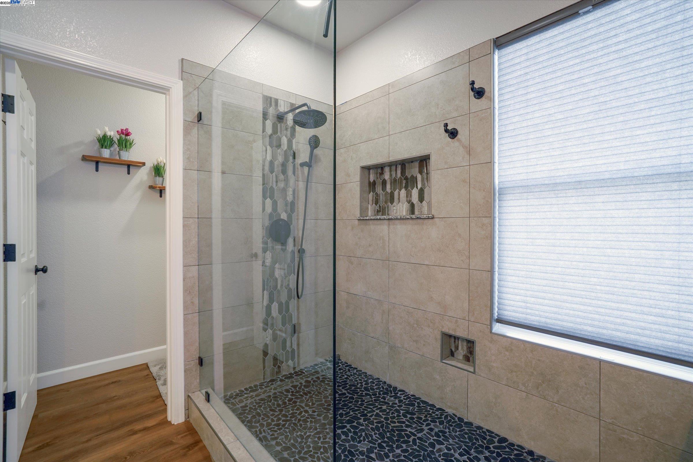 Detail Gallery Image 32 of 60 For 5884 Cedarwood Cmn, Livermore,  CA 94550 - 4 Beds | 2/1 Baths