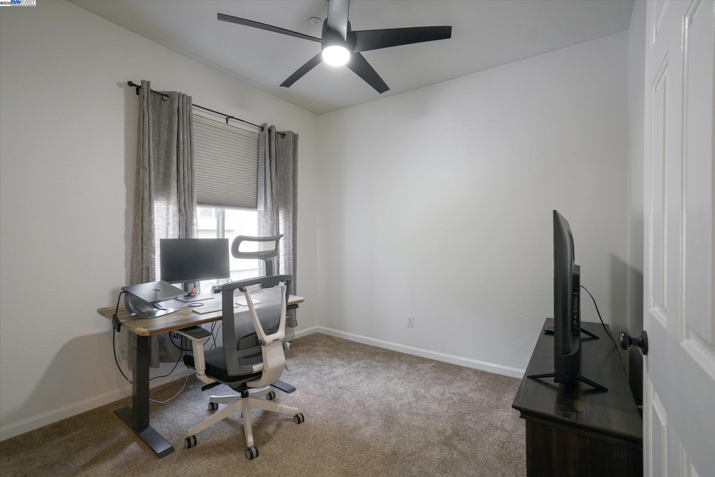 Detail Gallery Image 40 of 60 For 5884 Cedarwood Cmn, Livermore,  CA 94550 - 4 Beds | 2/1 Baths