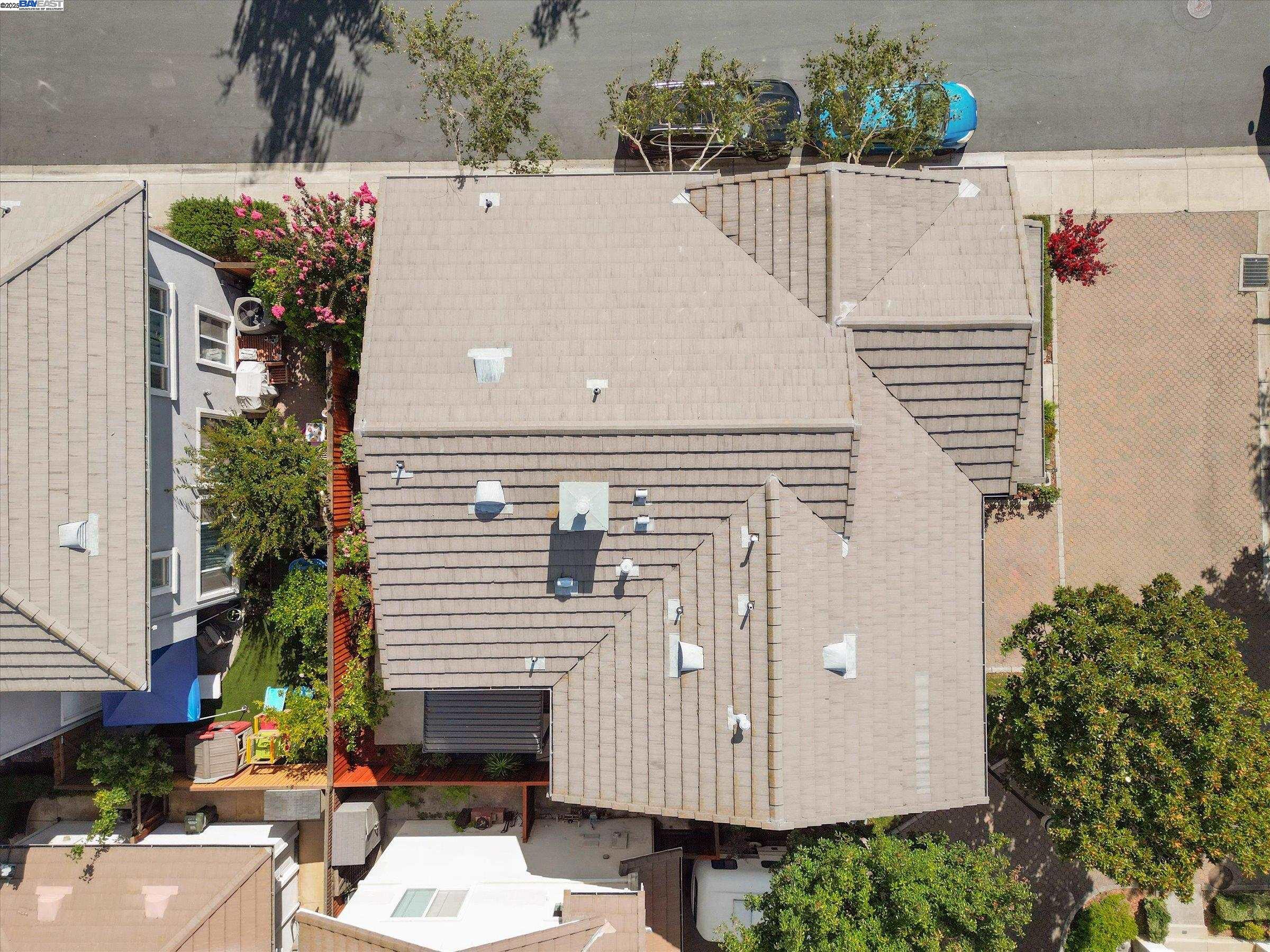 Detail Gallery Image 56 of 60 For 5884 Cedarwood Cmn, Livermore,  CA 94550 - 4 Beds | 2/1 Baths
