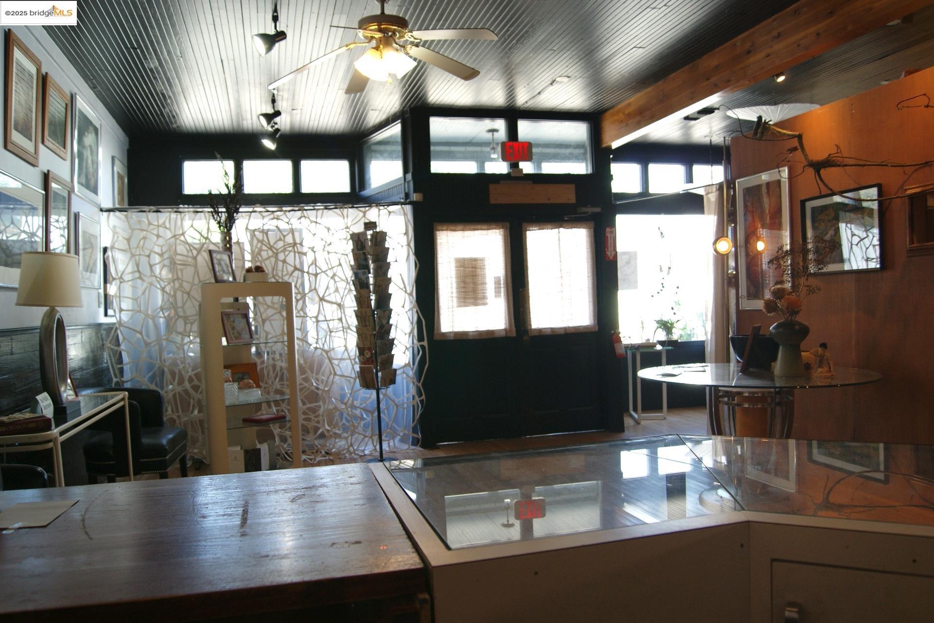 Detail Gallery Image 9 of 10 For 58 Main St., Isleton,  CA 95641 - 2 Beds | 3 Baths