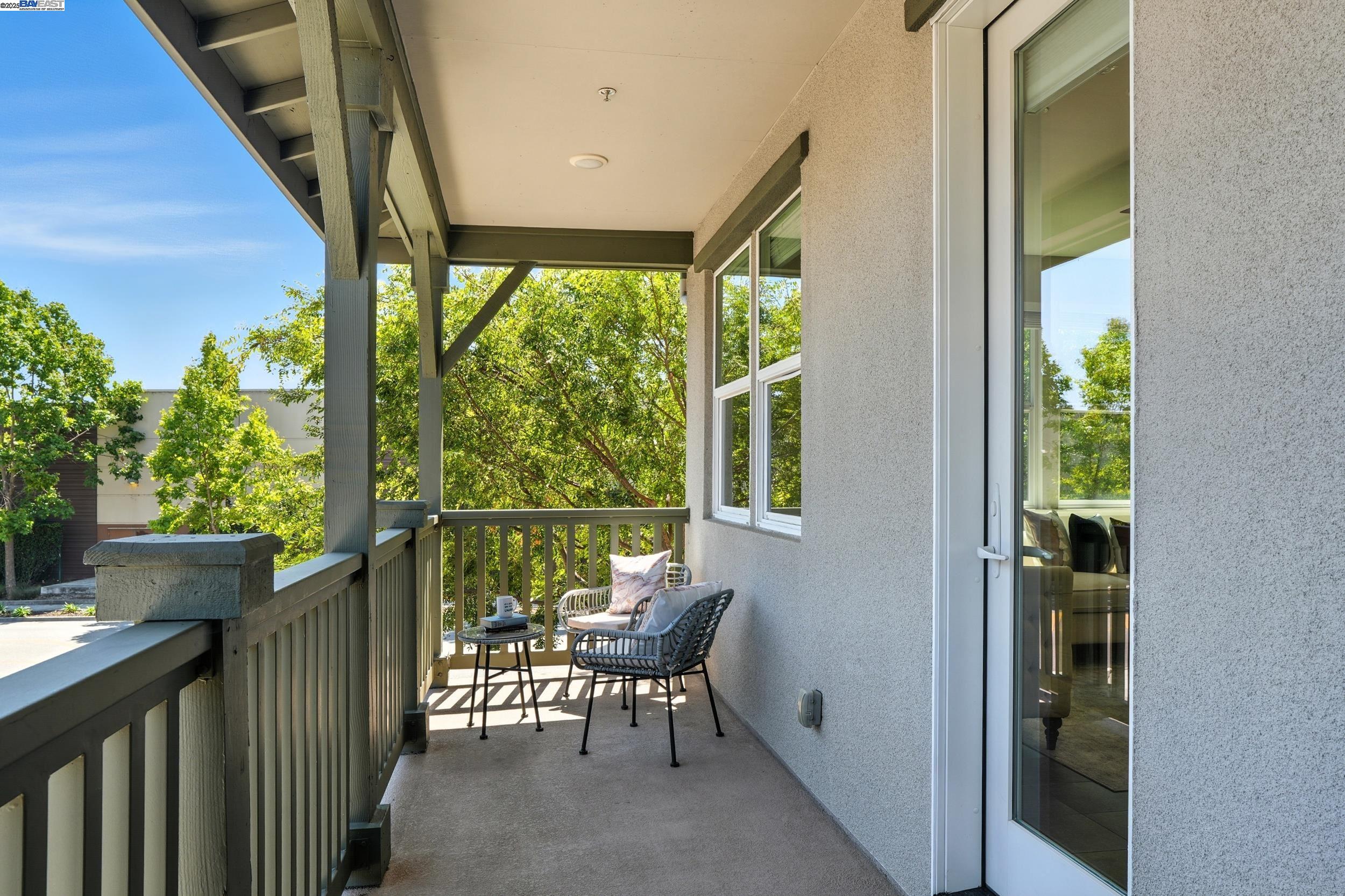 Detail Gallery Image 18 of 37 For 477 Mitchell Ave, Alameda,  CA 94501 - 3 Beds | 2/1 Baths