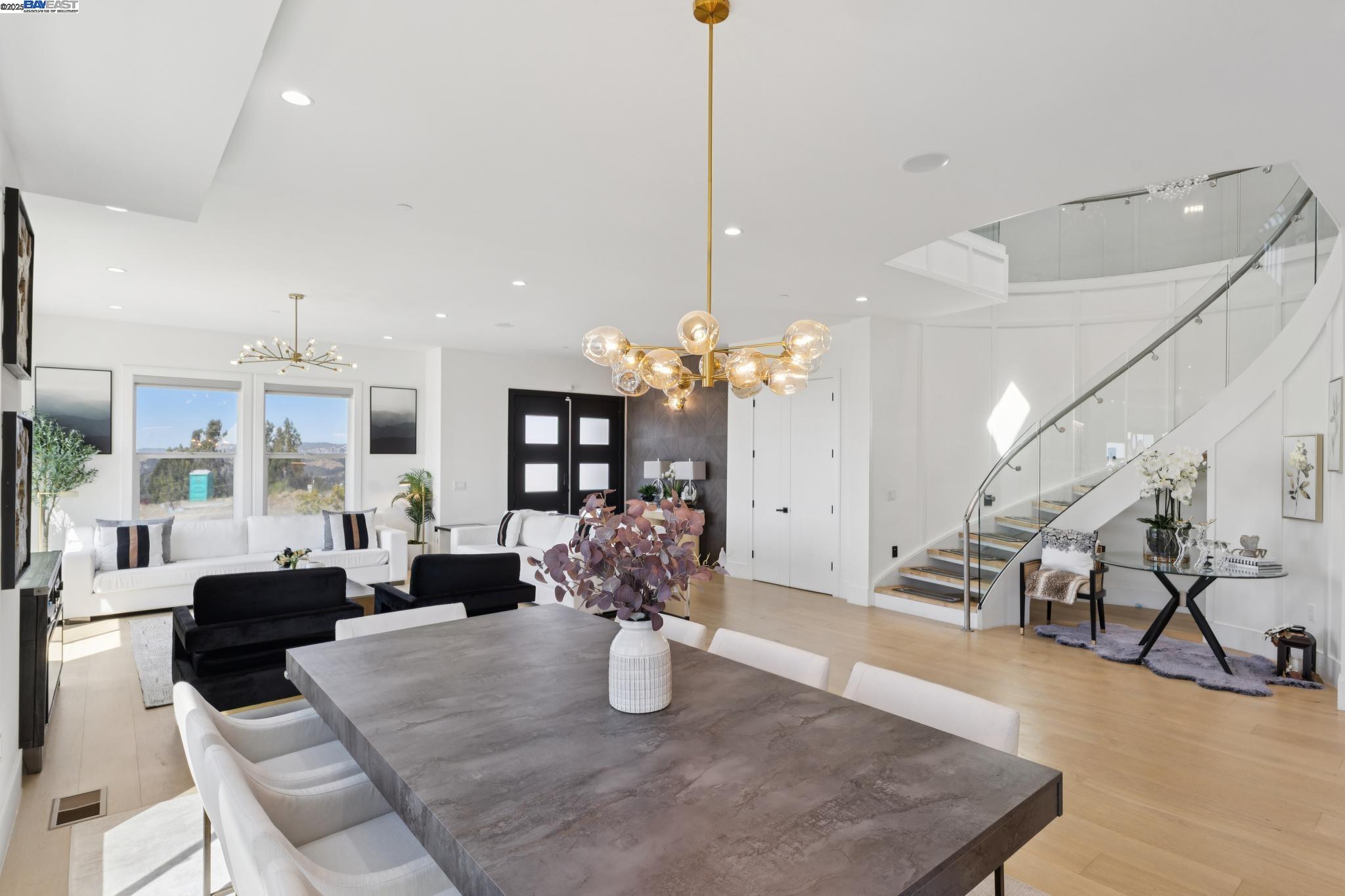 Detail Gallery Image 12 of 60 For 3606 Sarita St, Hayward,  CA 94542 - 4 Beds | 4 Baths