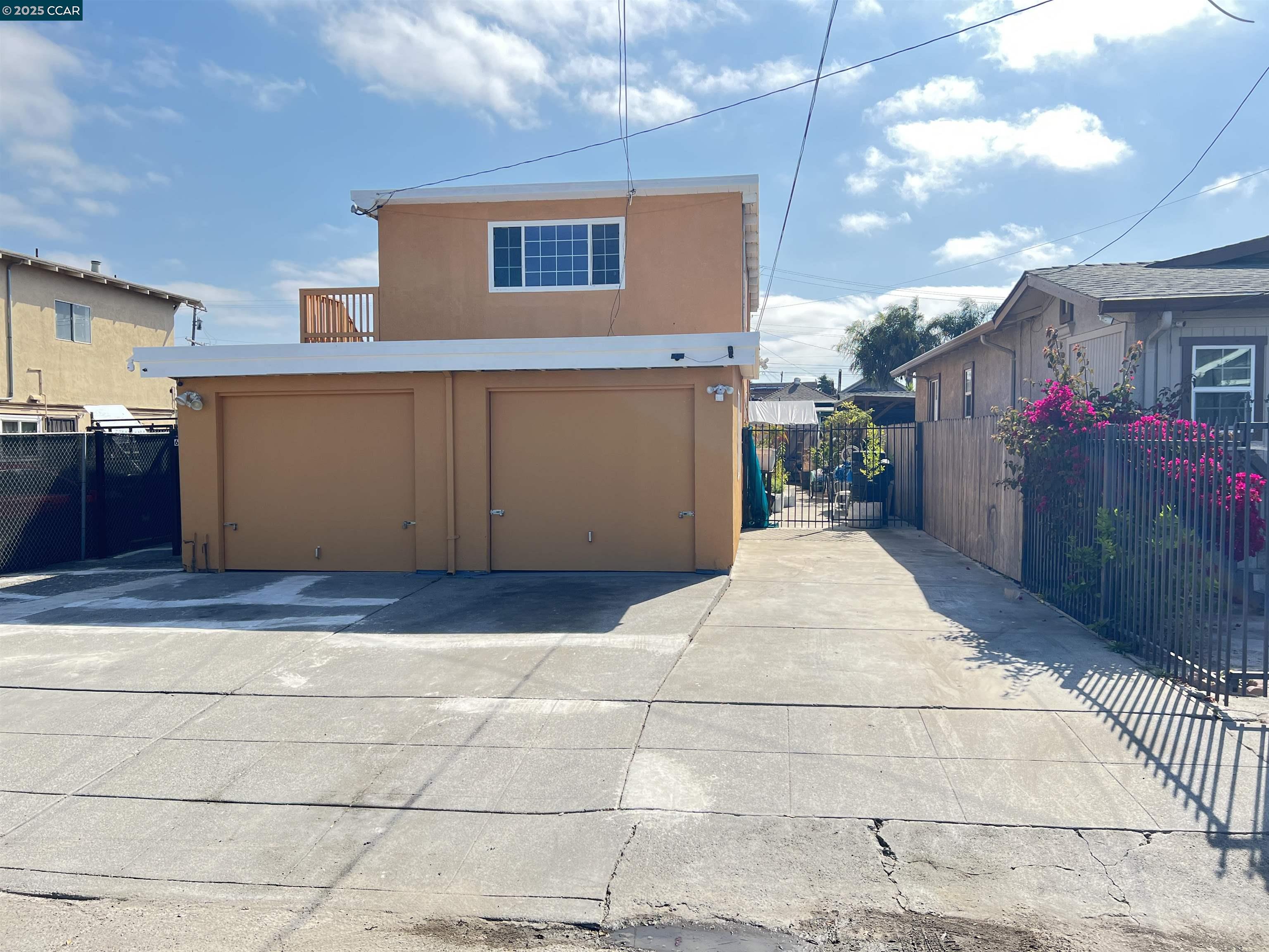 Detail Gallery Image 2 of 26 For 632 9th St, Richmond,  CA 94801 - – Beds | – Baths