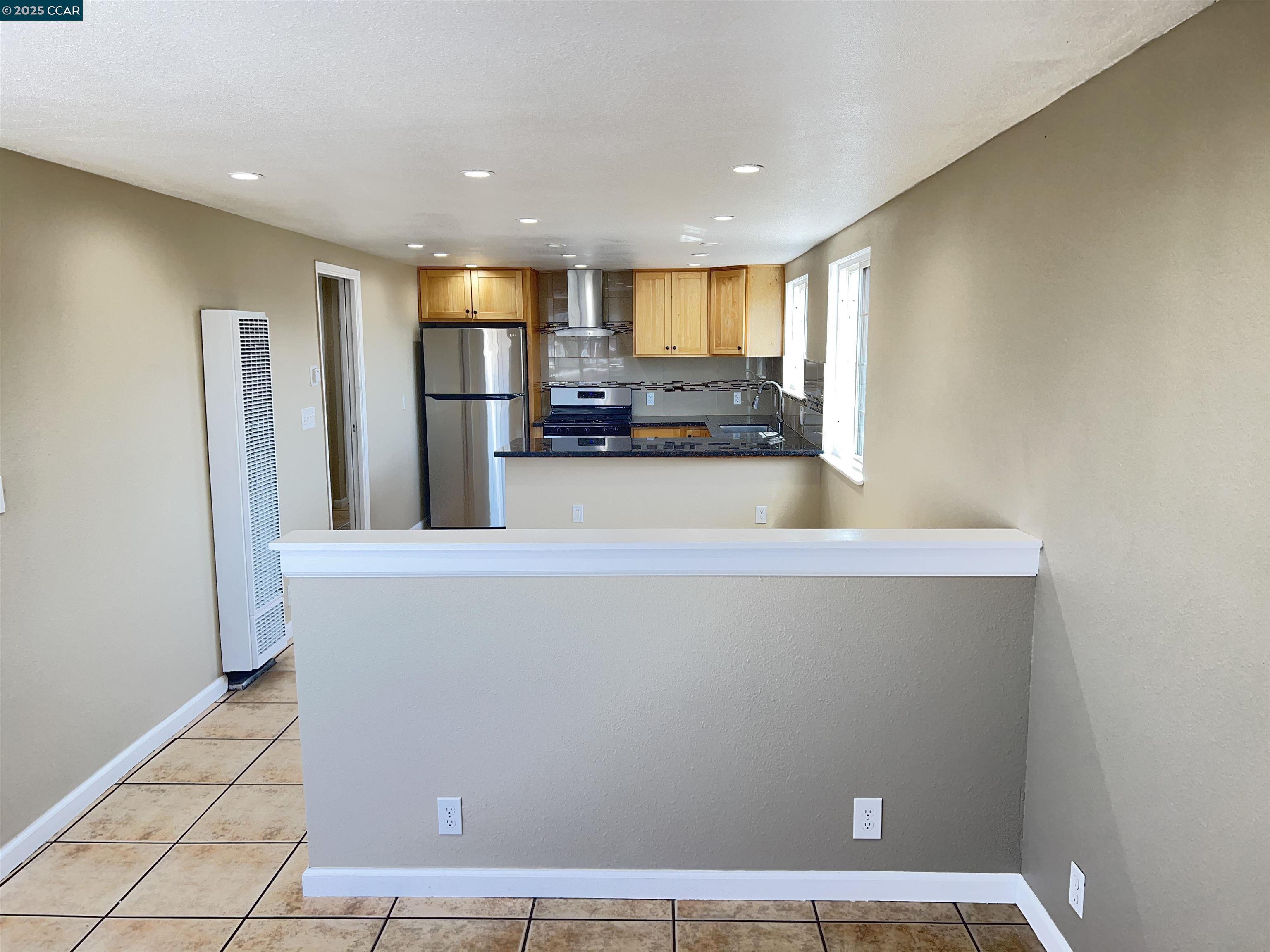 Detail Gallery Image 12 of 26 For 632 9th St, Richmond,  CA 94801 - – Beds | – Baths