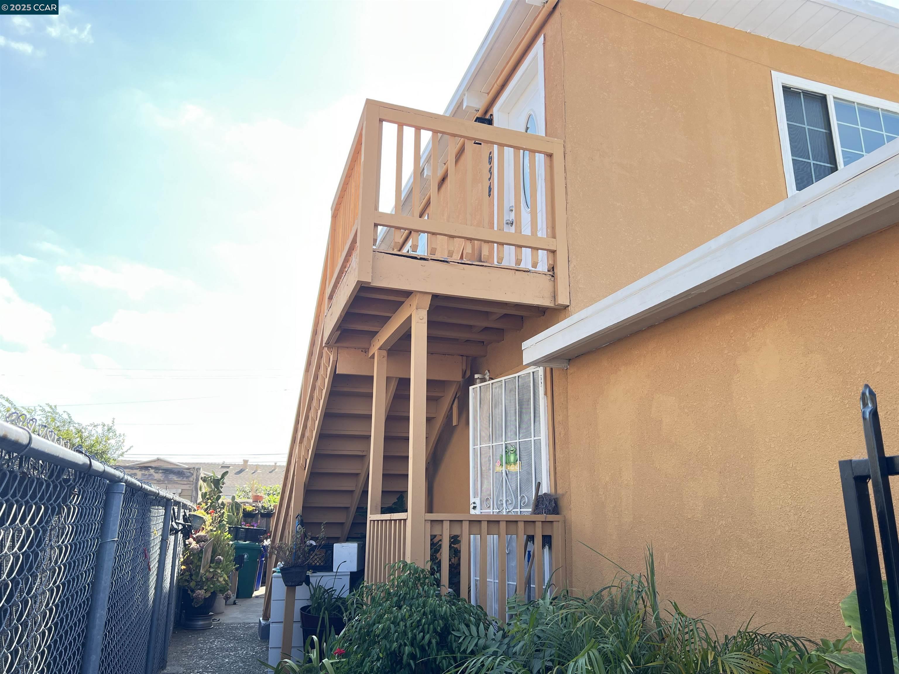 Detail Gallery Image 6 of 26 For 632 9th St, Richmond,  CA 94801 - – Beds | – Baths