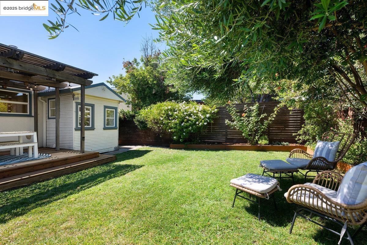 Detail Gallery Image 30 of 32 For 5344 Walnut St, Oakland,  CA 94619 - 2 Beds | 1/1 Baths