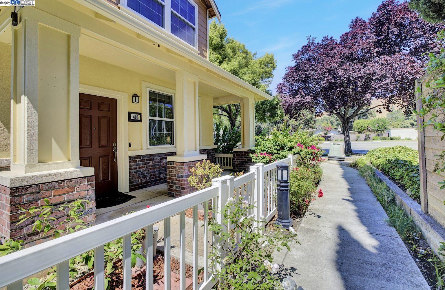 Detail Gallery Image 4 of 45 For 406 Niles Cmn, Fremont,  CA 94536 - 3 Beds | 2/1 Baths