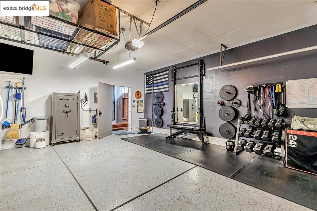 Detail Gallery Image 26 of 31 For 2025 Sand Point Rd, Discovery Bay,  CA 94505 - 2 Beds | 2/1 Baths