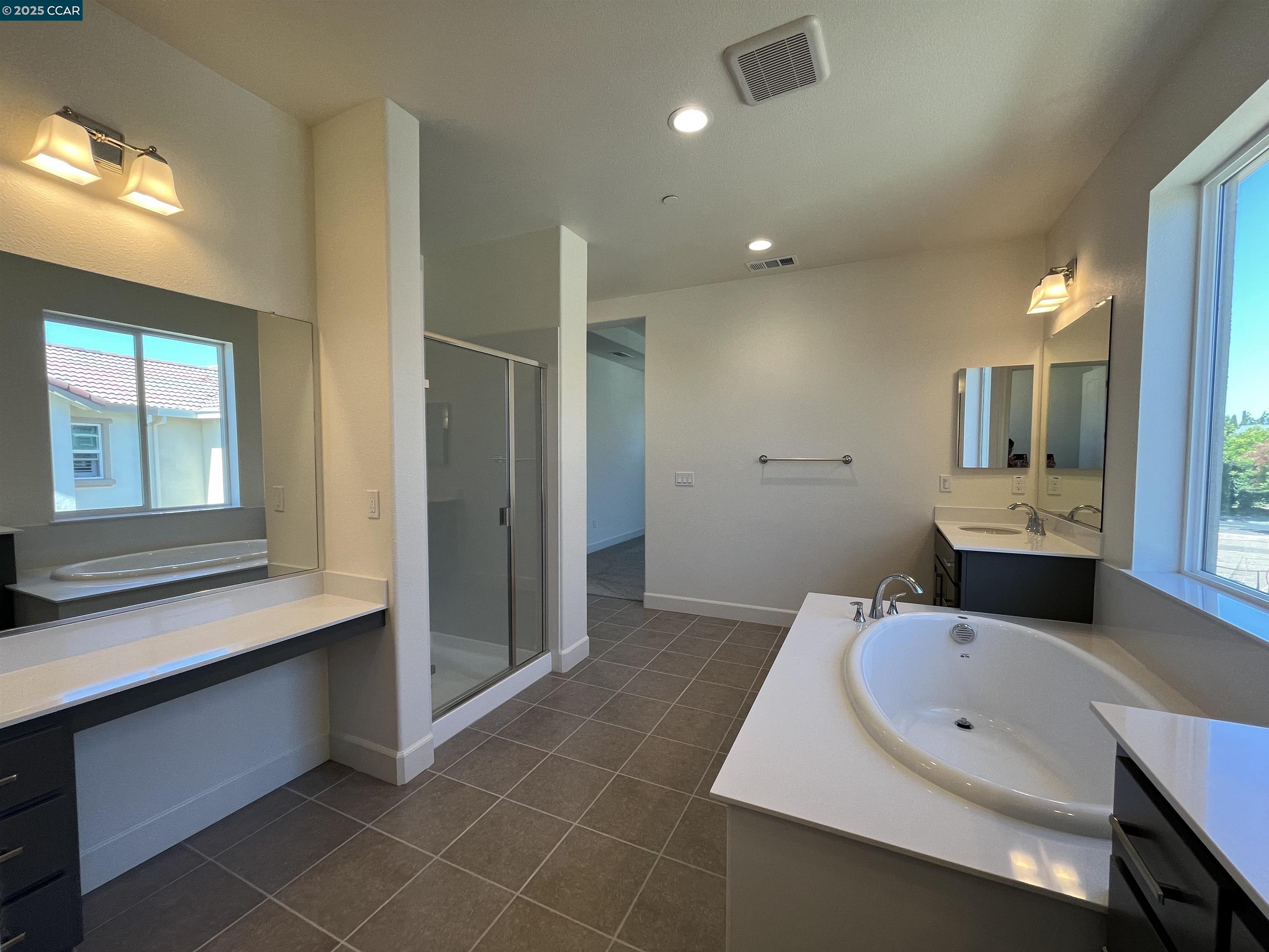 Detail Gallery Image 3 of 6 For 848 Crescendo Street, Fairfield,  CA 94534 - 4 Beds | 2/1 Baths