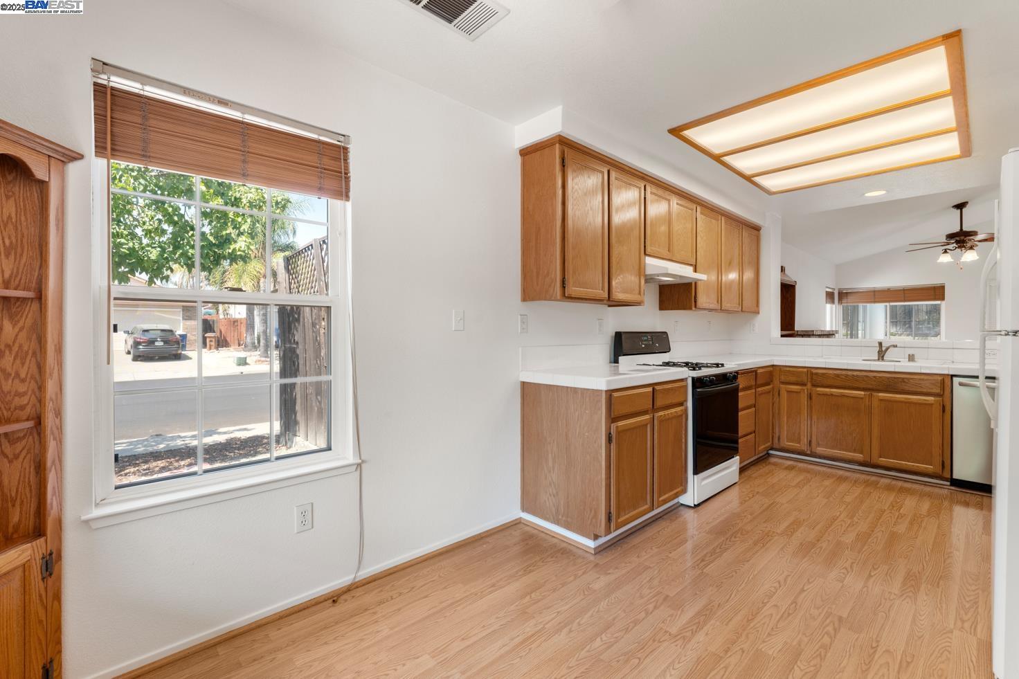 Detail Gallery Image 16 of 45 For 2092 Heartland Circle, Brentwood,  CA 94513 - 3 Beds | 2 Baths