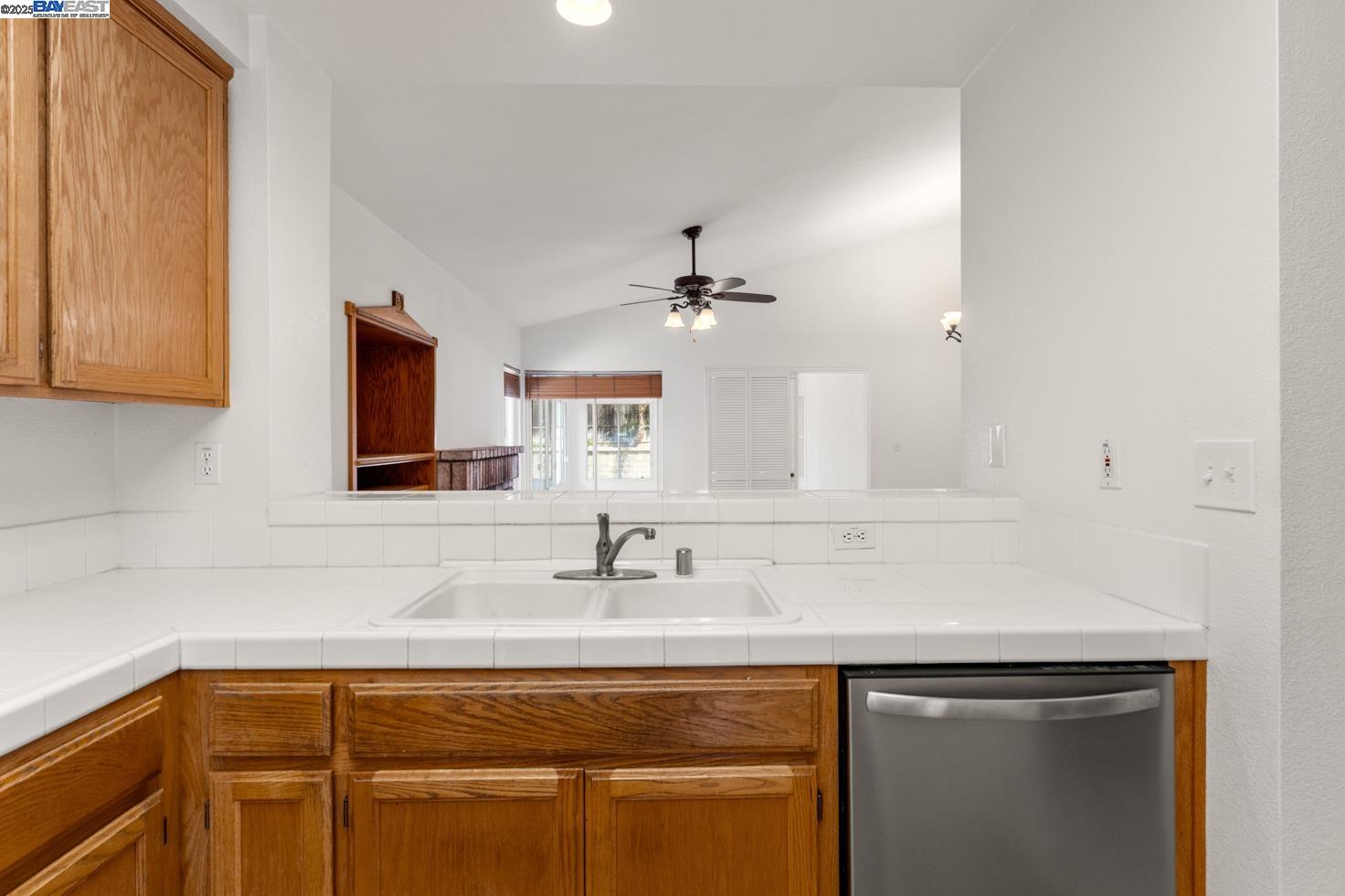 Detail Gallery Image 19 of 45 For 2092 Heartland Circle, Brentwood,  CA 94513 - 3 Beds | 2 Baths