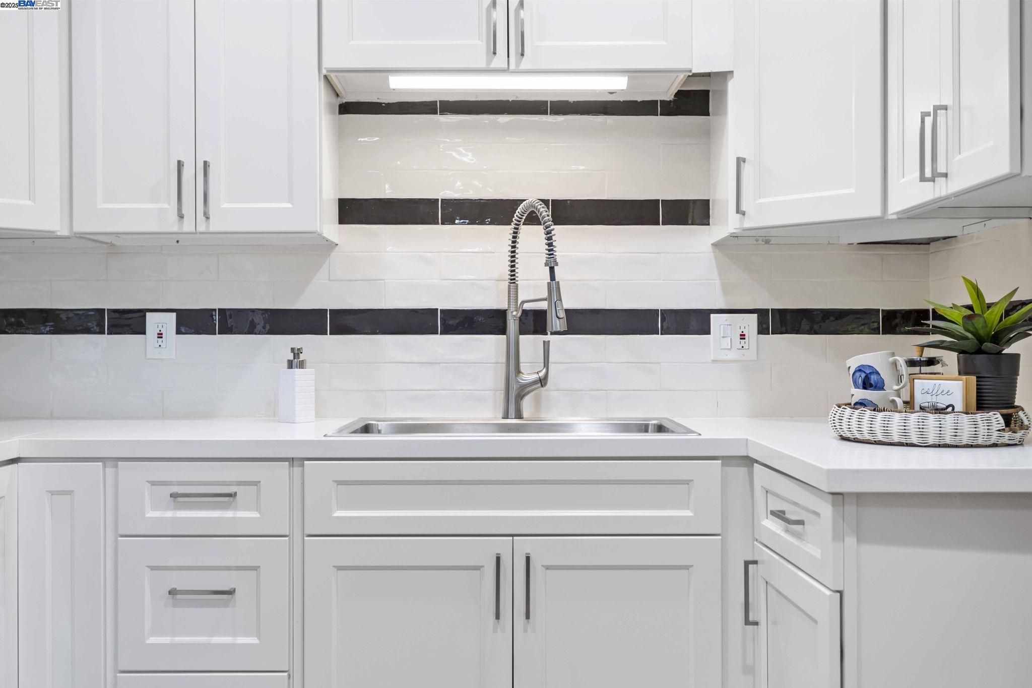 Detail Gallery Image 8 of 47 For 51 Surf View Drive, Bay Point,  CA 94565 - 3 Beds | 1 Baths