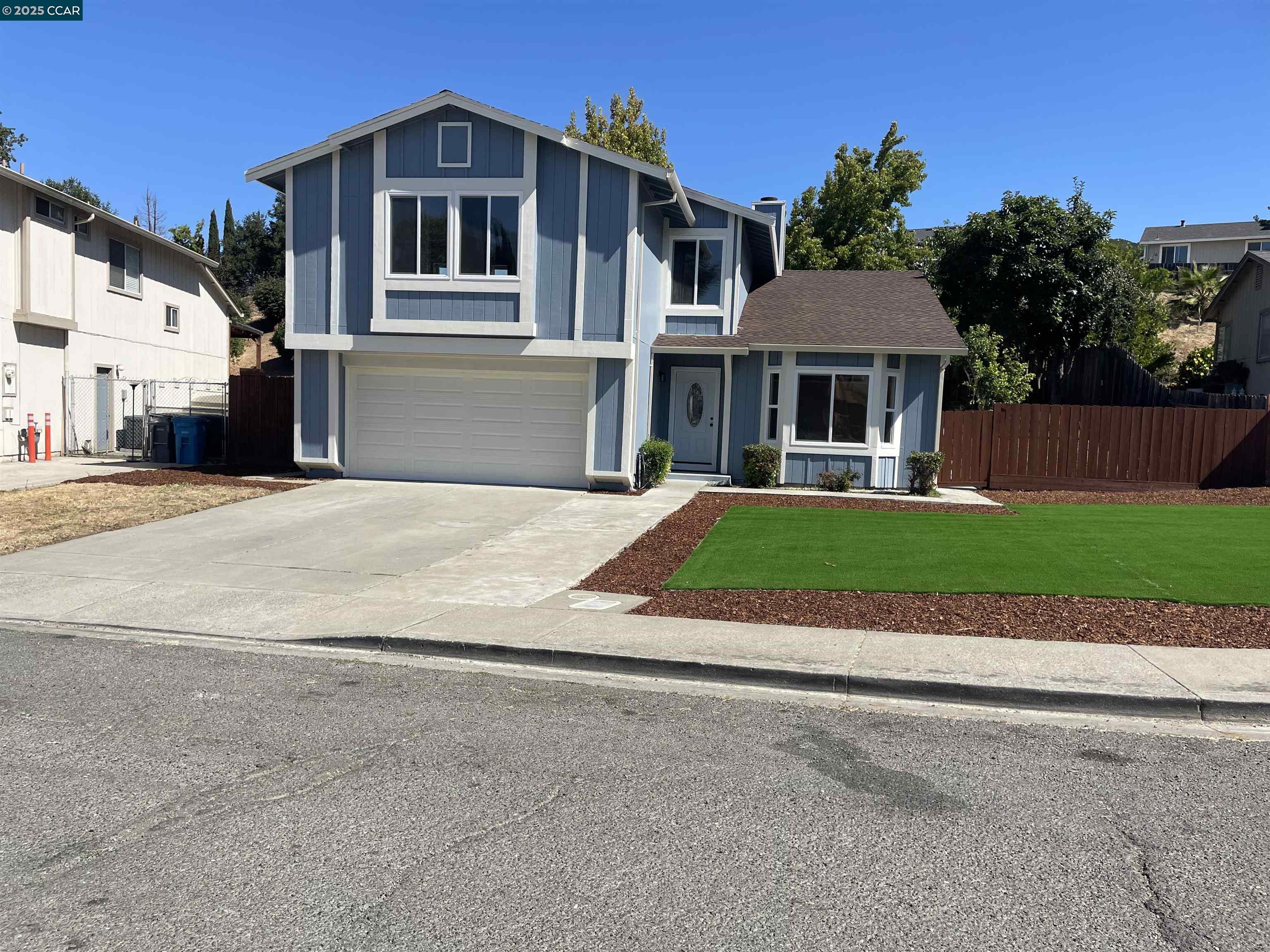 Detail Gallery Image 1 of 44 For 824 Taper Ct, Vallejo,  CA 94589 - 4 Beds | 3 Baths