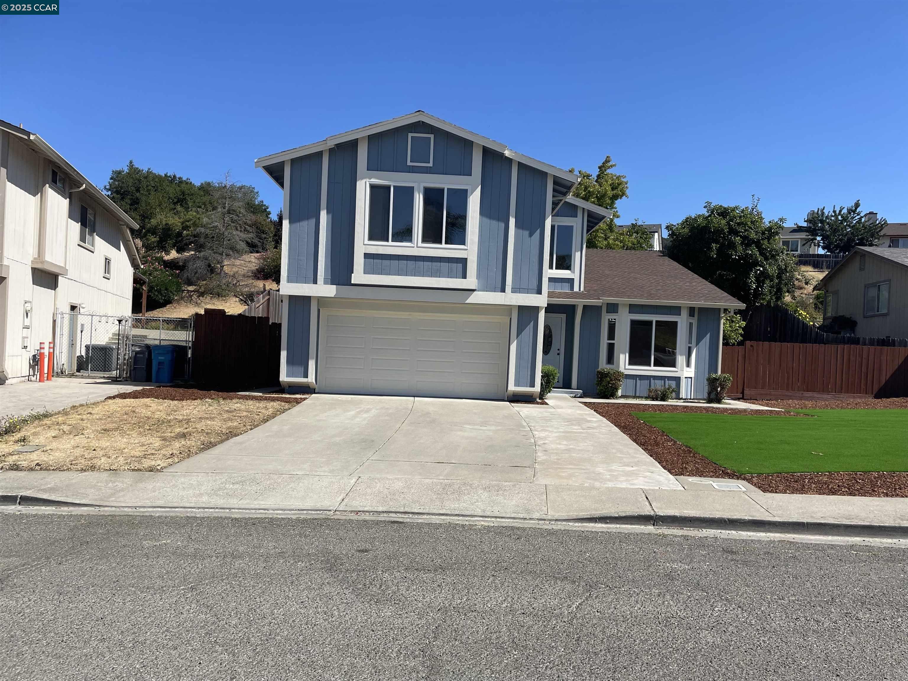 Detail Gallery Image 3 of 44 For 824 Taper Ct, Vallejo,  CA 94589 - 4 Beds | 3 Baths