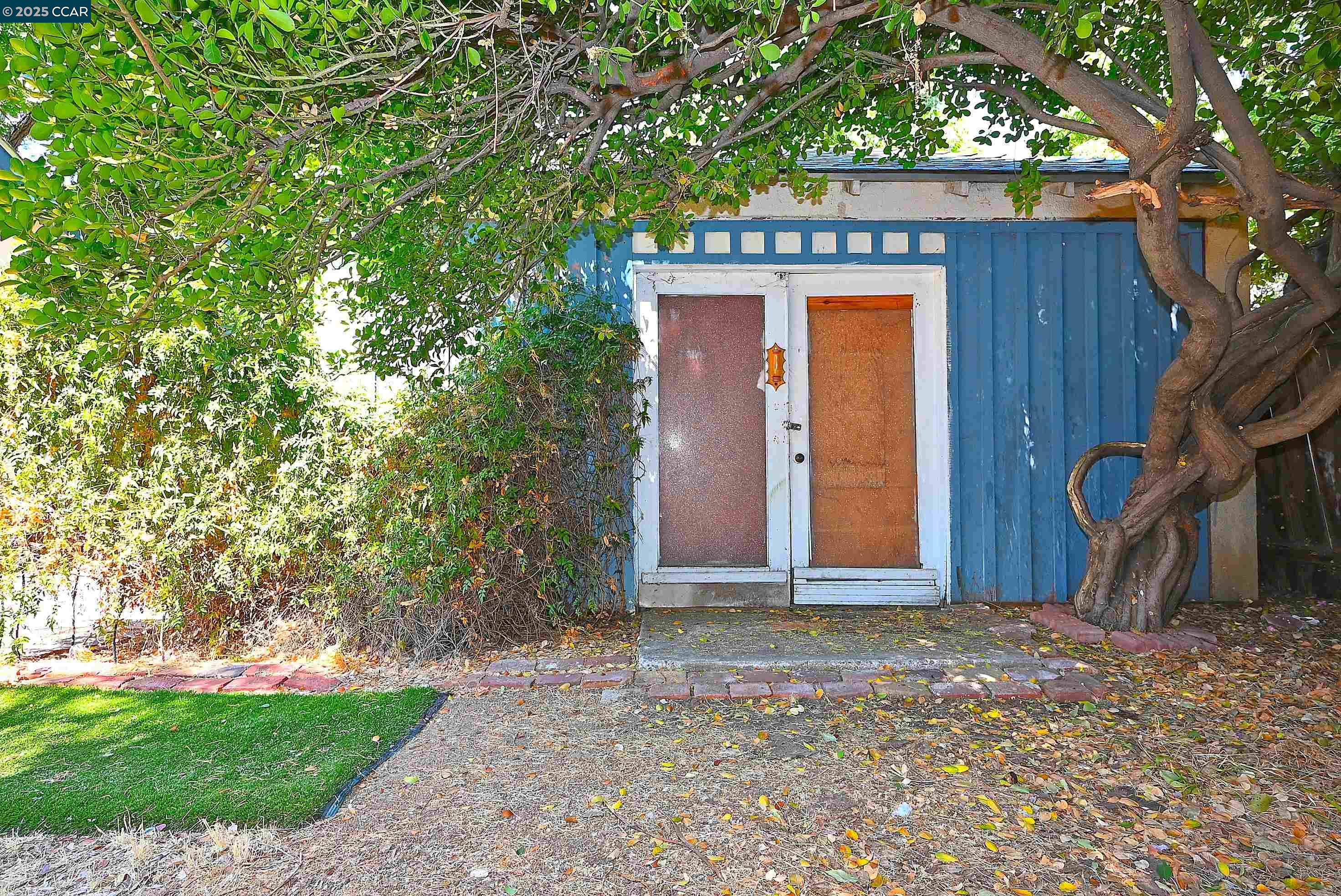 Detail Gallery Image 15 of 59 For 2142 Grant St, Concord,  CA 94520 - 3 Beds | 2 Baths