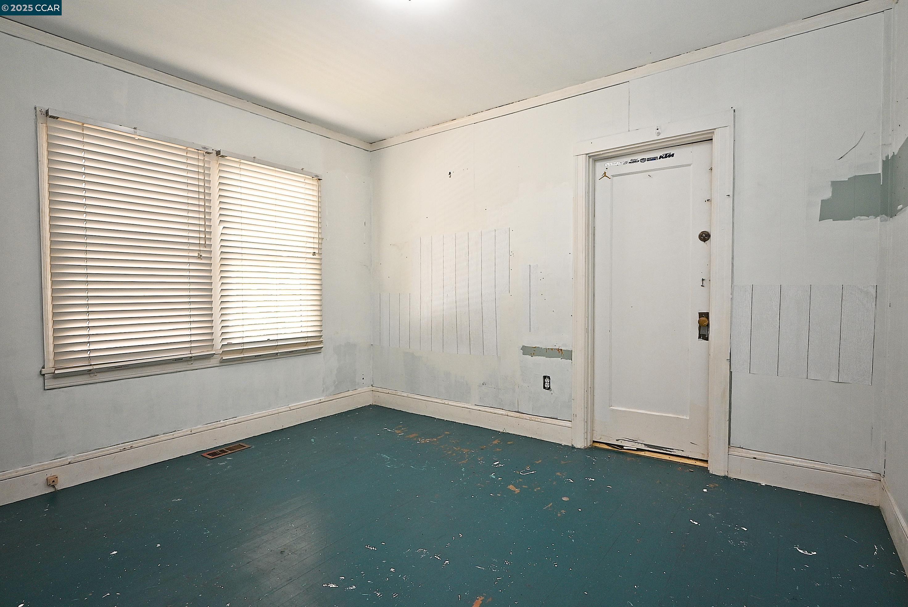 Detail Gallery Image 31 of 59 For 2142 Grant St, Concord,  CA 94520 - 3 Beds | 2 Baths