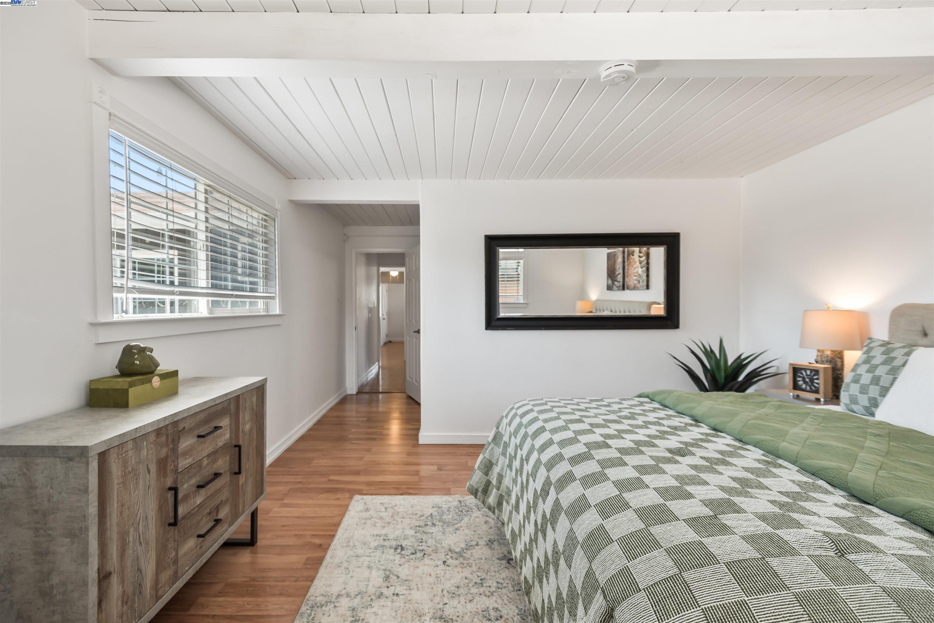 Detail Gallery Image 24 of 33 For 23688 Jorgensen Ln, Hayward,  CA 94541 - 3 Beds | 1 Baths