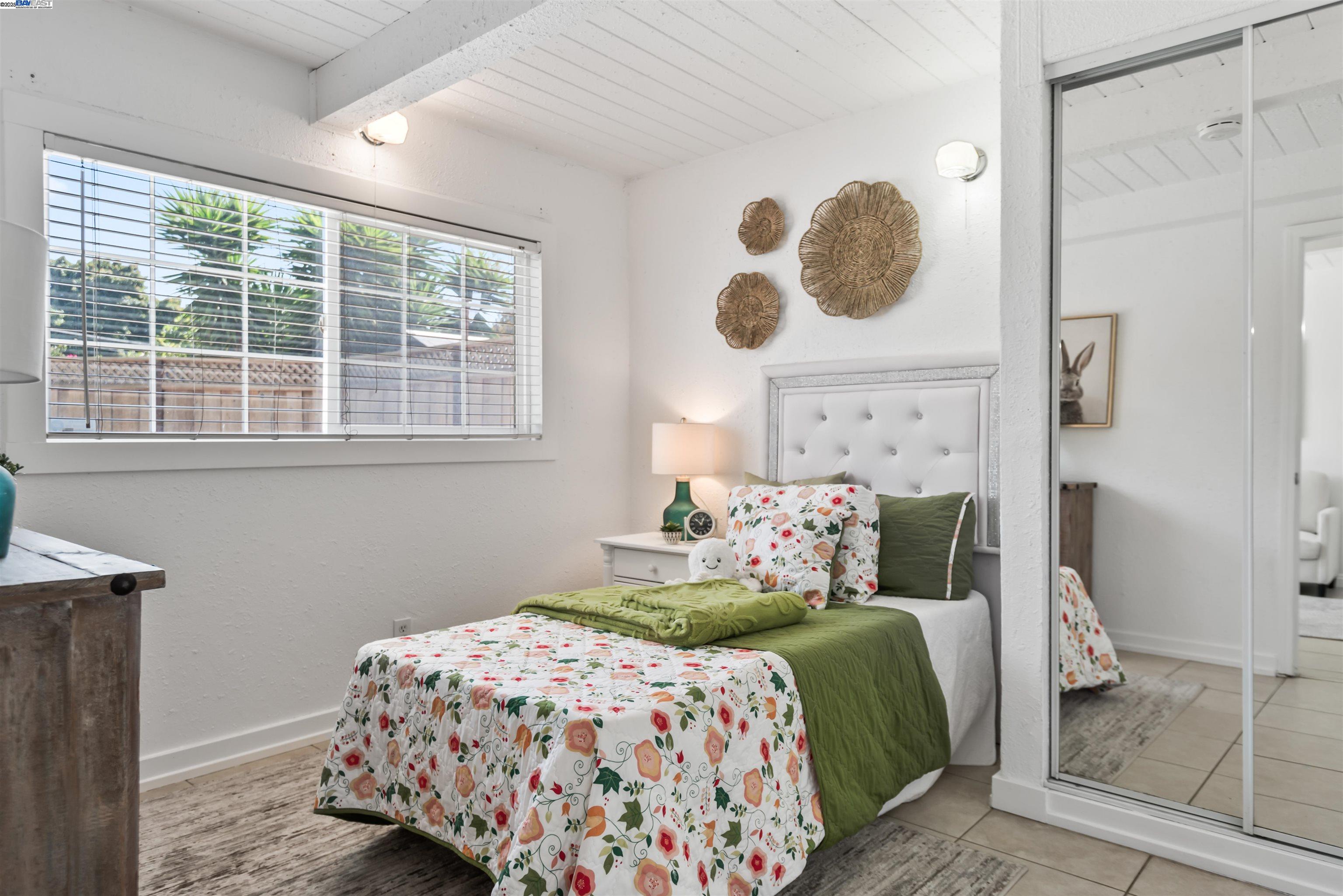 Detail Gallery Image 27 of 33 For 23688 Jorgensen Ln, Hayward,  CA 94541 - 3 Beds | 1 Baths