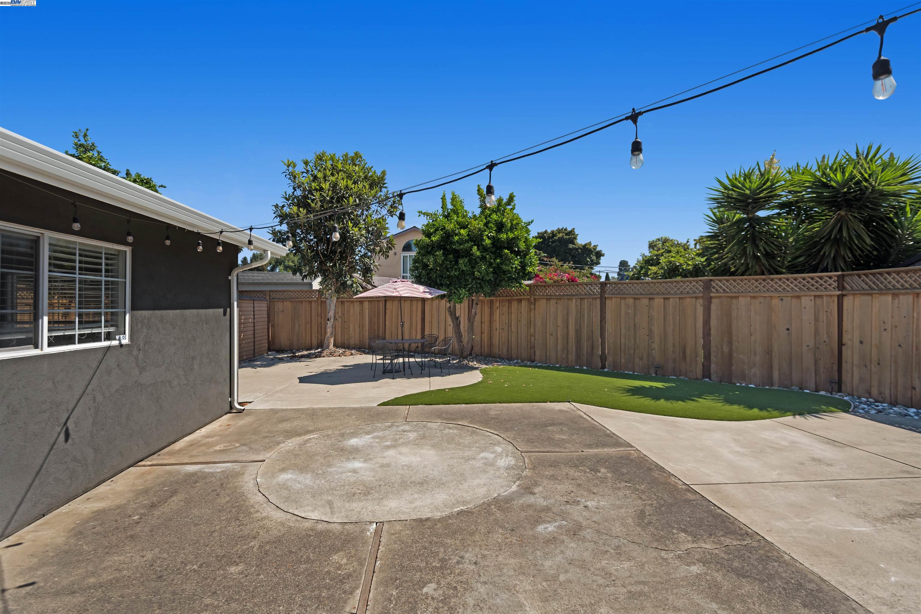 Detail Gallery Image 30 of 33 For 23688 Jorgensen Ln, Hayward,  CA 94541 - 3 Beds | 1 Baths