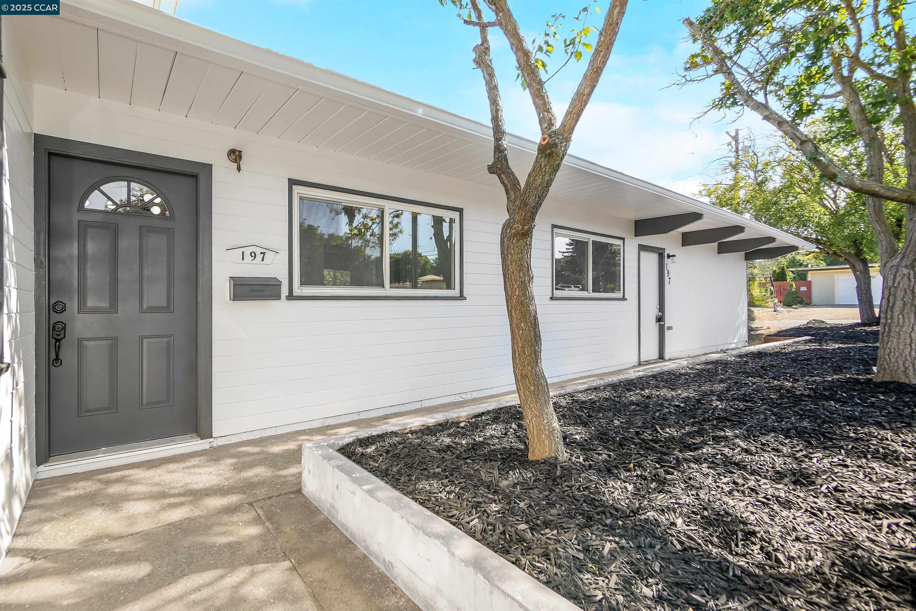 Detail Gallery Image 1 of 41 For 197 Carolos Drive, Pacheco,  CA 94553 - 3 Beds | 2 Baths
