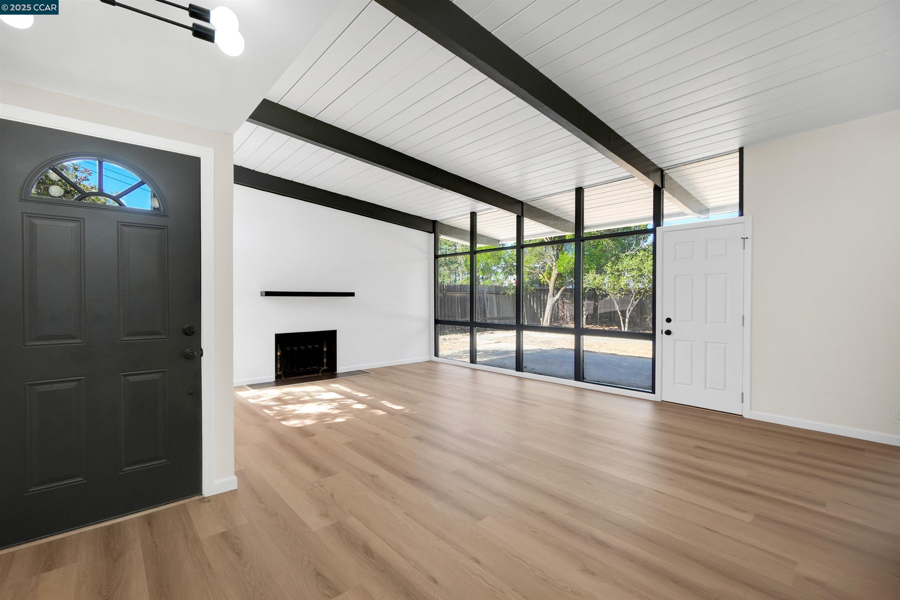 Detail Gallery Image 5 of 41 For 197 Carolos Drive, Pacheco,  CA 94553 - 3 Beds | 2 Baths