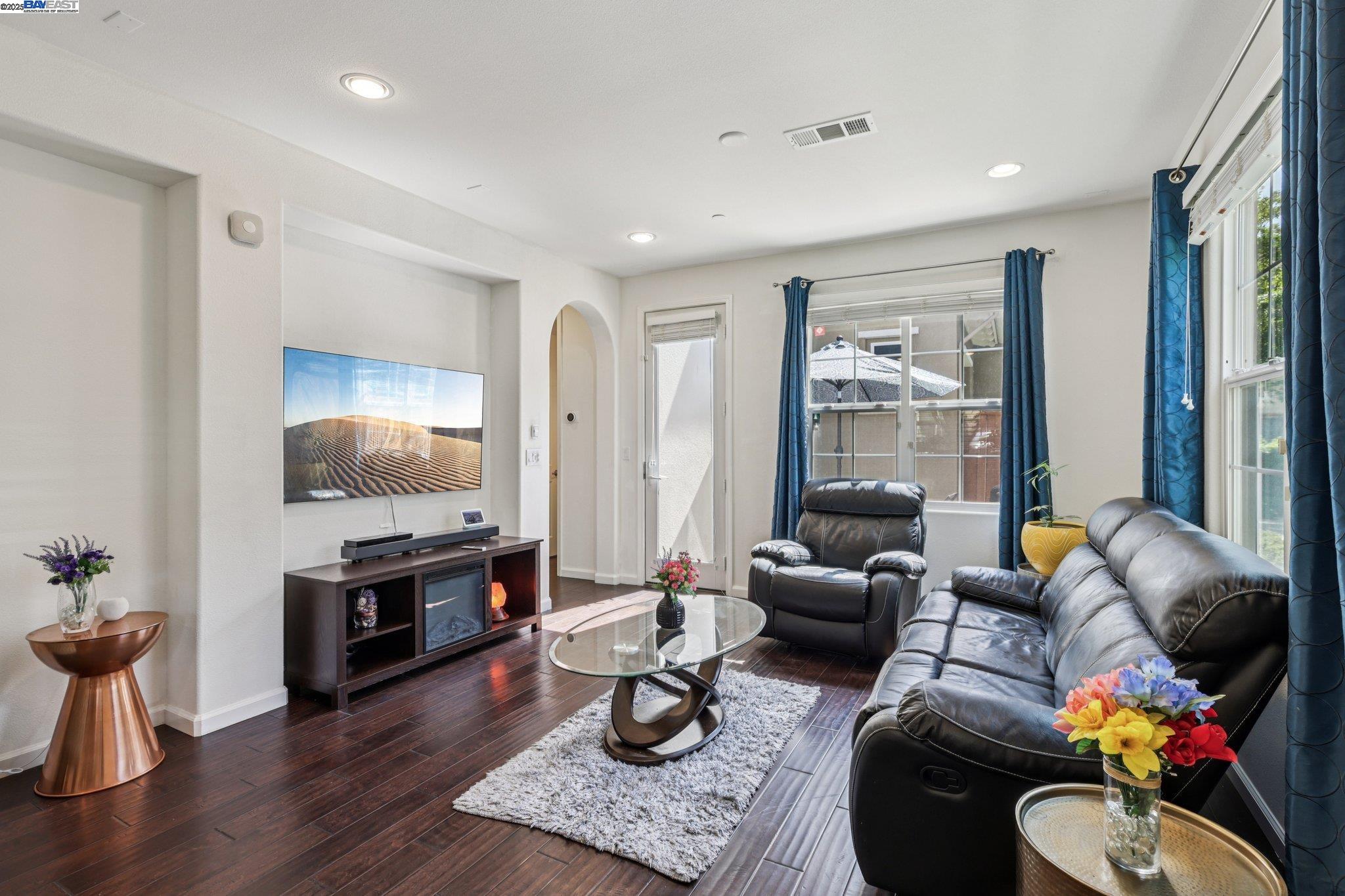 Detail Gallery Image 8 of 60 For 5010 Barrenstar Way, San Ramon,  CA 94582 - 2 Beds | 2/1 Baths