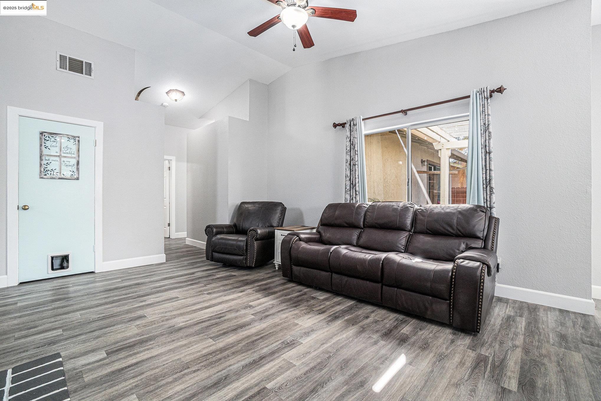 Detail Gallery Image 14 of 40 For 80 Mandeville Ct, Oakley,  CA 94561 - 3 Beds | 2 Baths