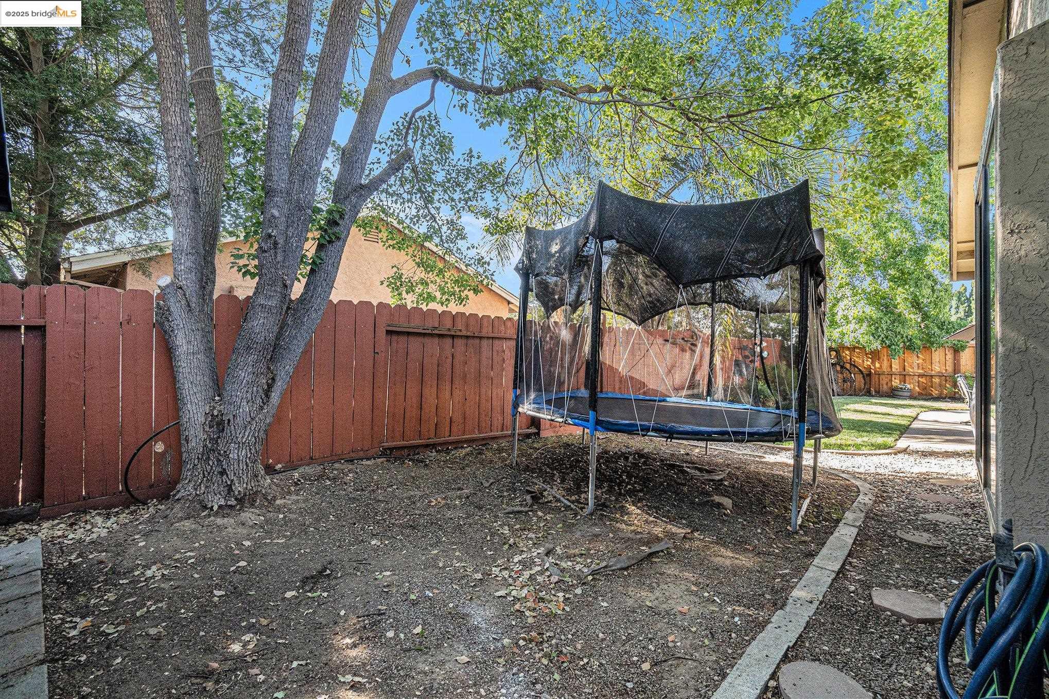 Detail Gallery Image 35 of 40 For 80 Mandeville Ct, Oakley,  CA 94561 - 3 Beds | 2 Baths