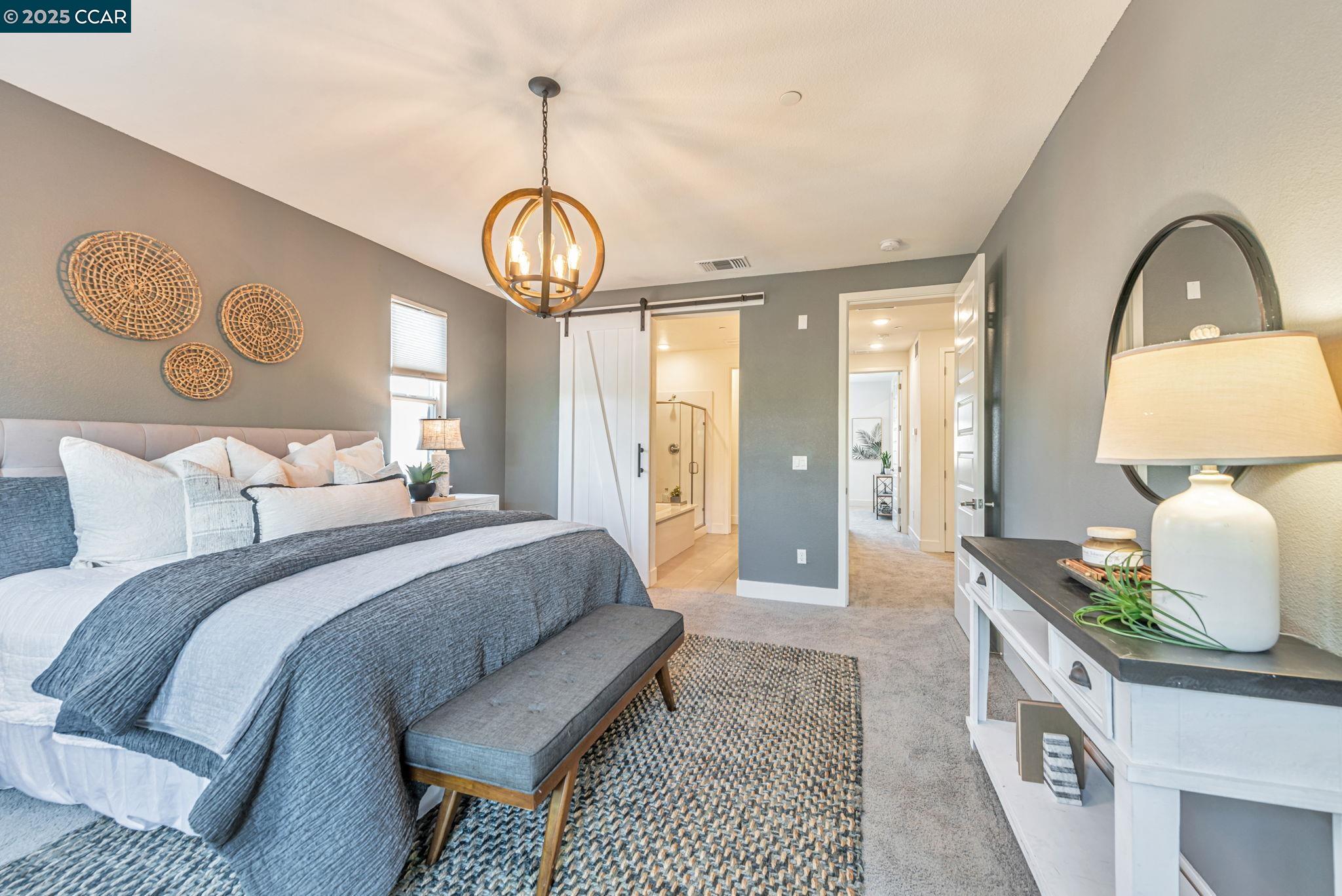 Detail Gallery Image 27 of 44 For 467 Mitchell Ave, Alameda,  CA 94501 - 3 Beds | 3/1 Baths