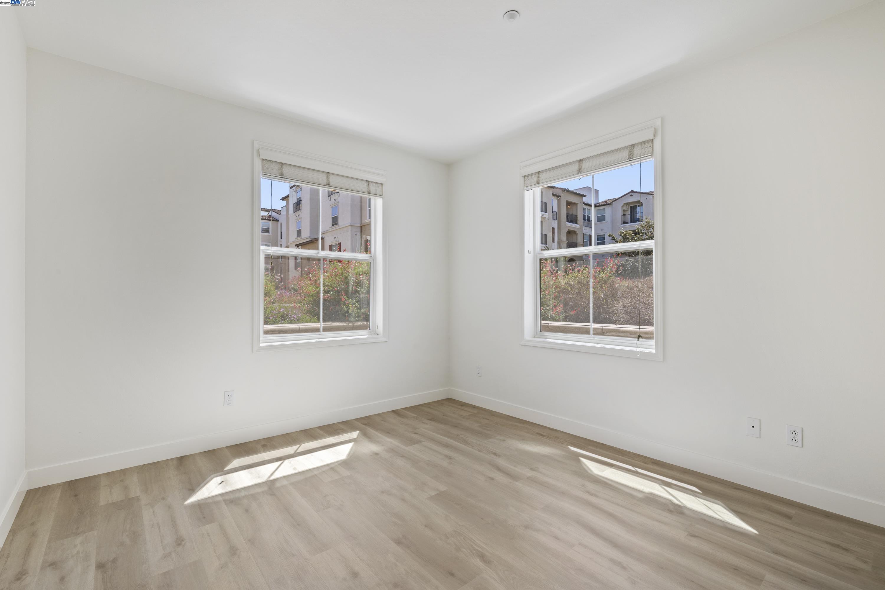 Detail Gallery Image 24 of 44 For 3290 Maguire Way #101,  Dublin,  CA 94568 - 3 Beds | 2 Baths