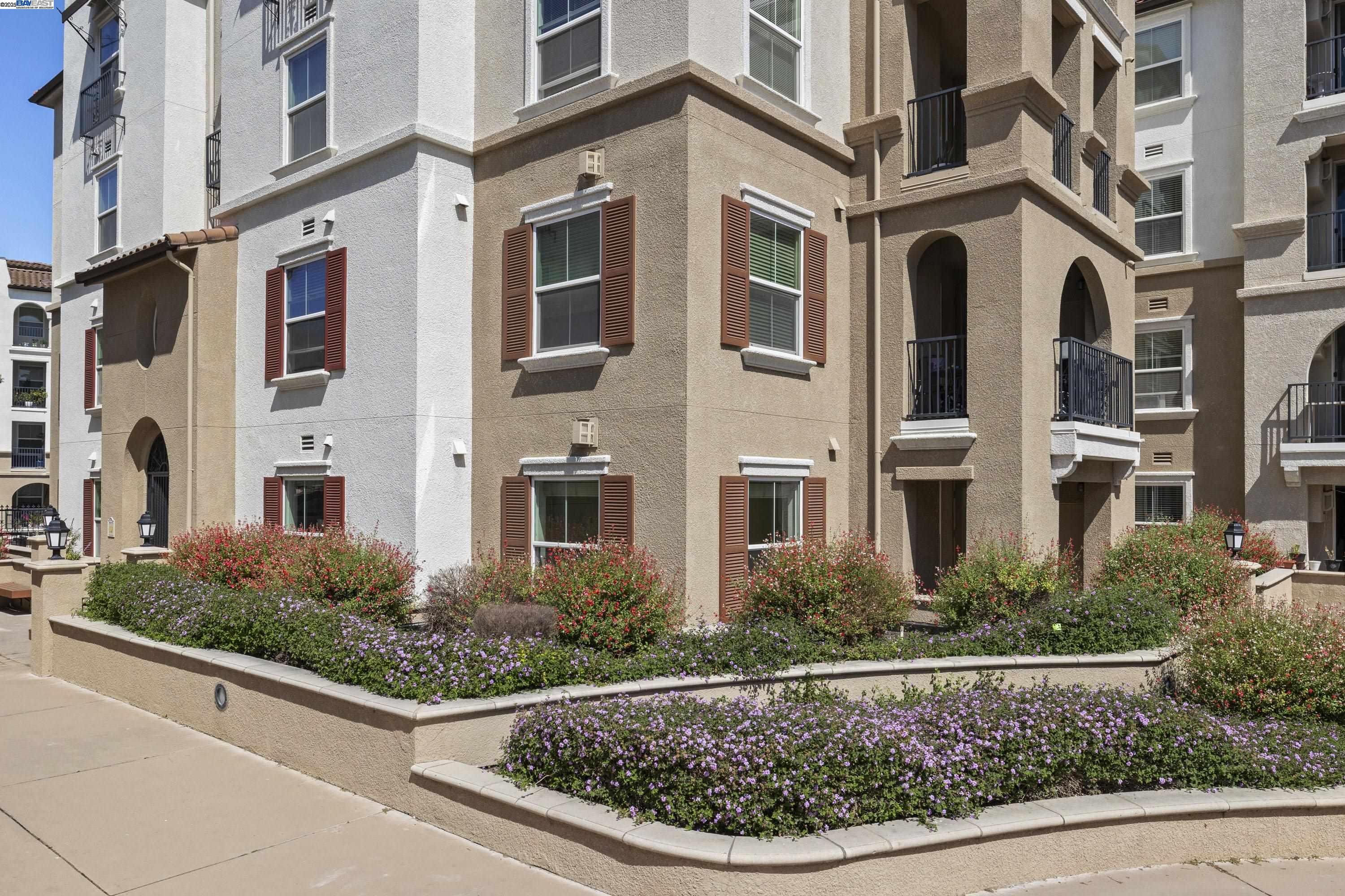 Detail Gallery Image 32 of 44 For 3290 Maguire Way #101,  Dublin,  CA 94568 - 3 Beds | 2 Baths