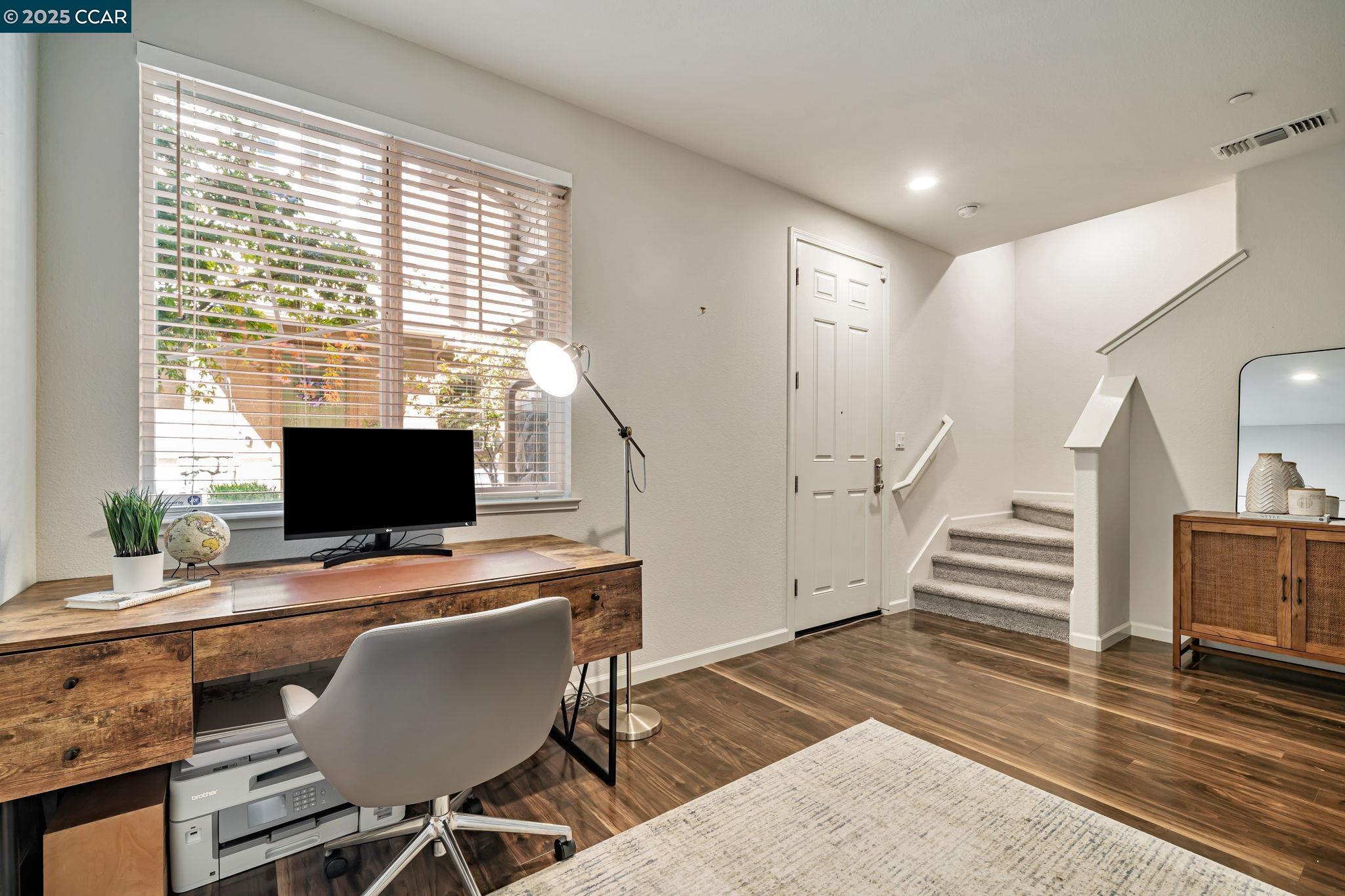 Photo #7: 41109651 Listing: Photo #7