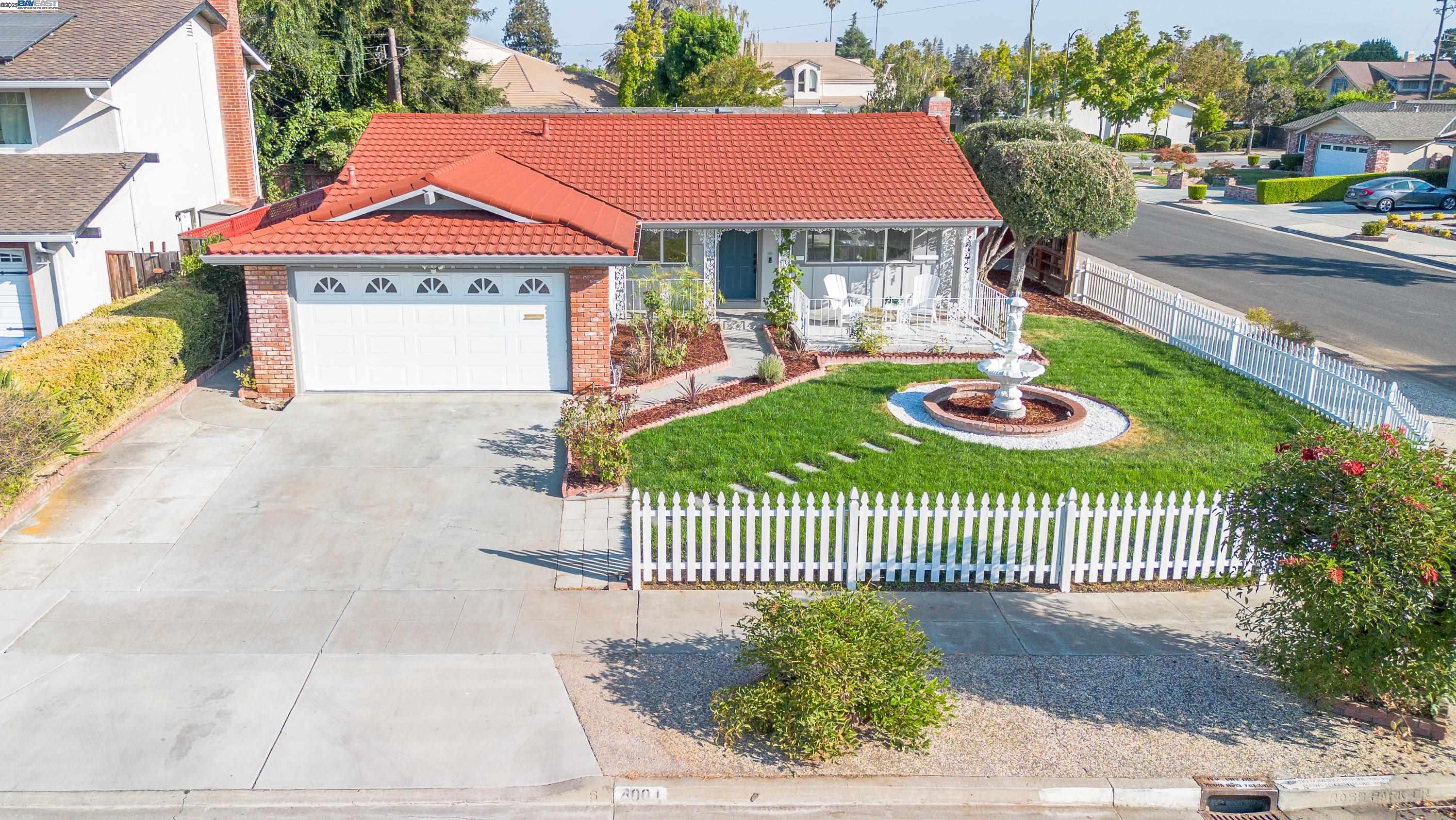 Detail Gallery Image 1 of 35 For 4001 Ross Park Dr., San Jose,  CA 95118 - 3 Beds | 2 Baths