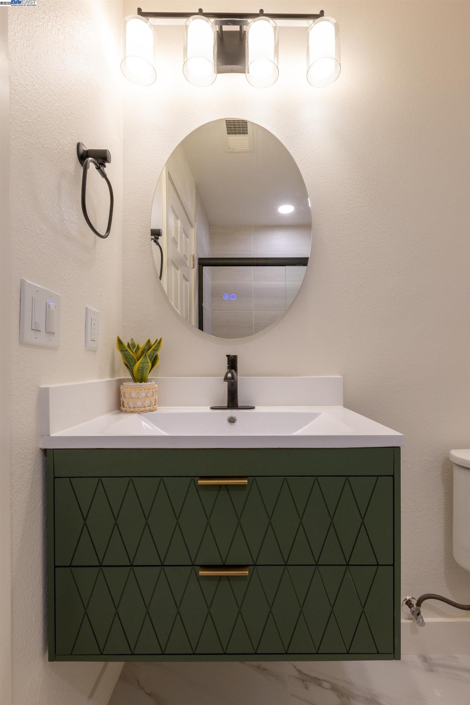 Detail Gallery Image 25 of 35 For 4001 Ross Park Dr., San Jose,  CA 95118 - 3 Beds | 2 Baths