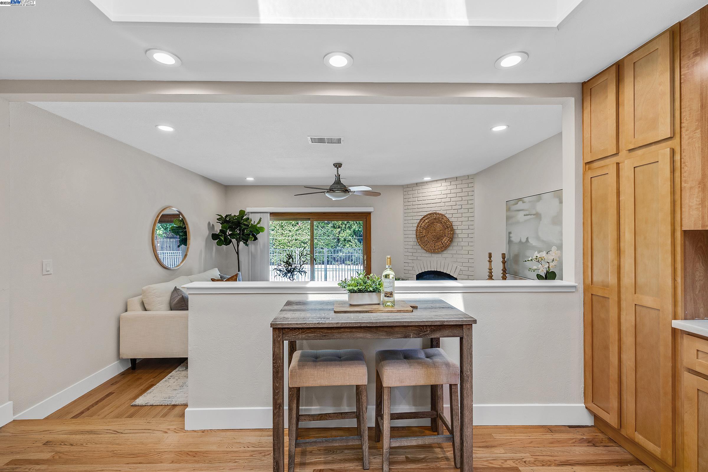 Detail Gallery Image 11 of 40 For 5041 Golden Rd, Pleasanton,  CA 94566 - 4 Beds | 2 Baths