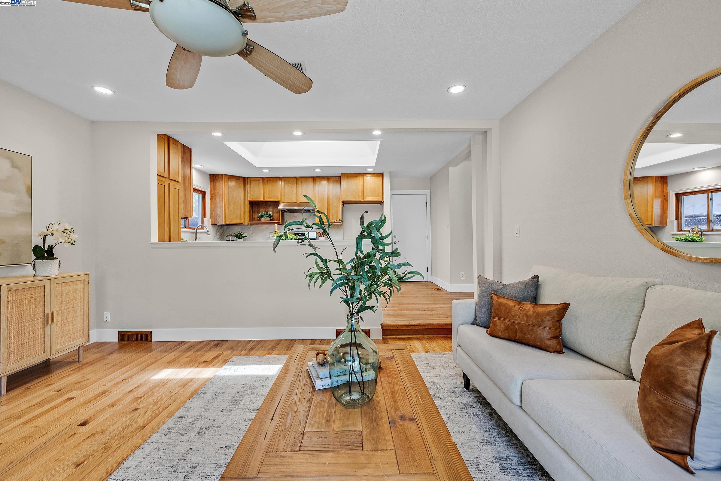 Detail Gallery Image 18 of 40 For 5041 Golden Rd, Pleasanton,  CA 94566 - 4 Beds | 2 Baths