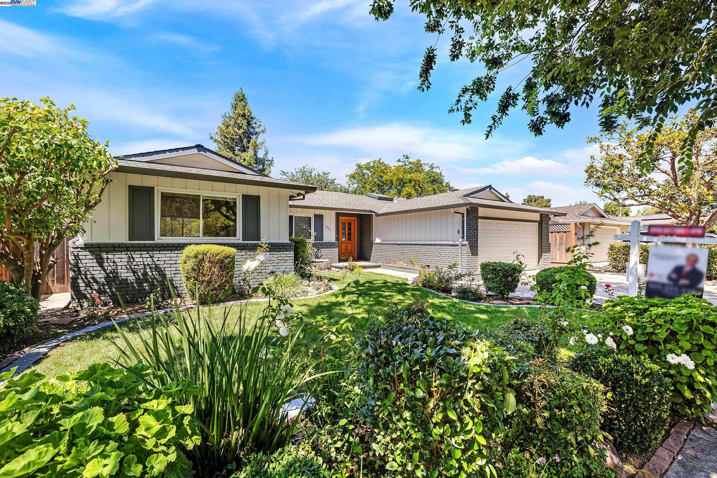 Detail Gallery Image 3 of 40 For 5041 Golden Rd, Pleasanton,  CA 94566 - 4 Beds | 2 Baths